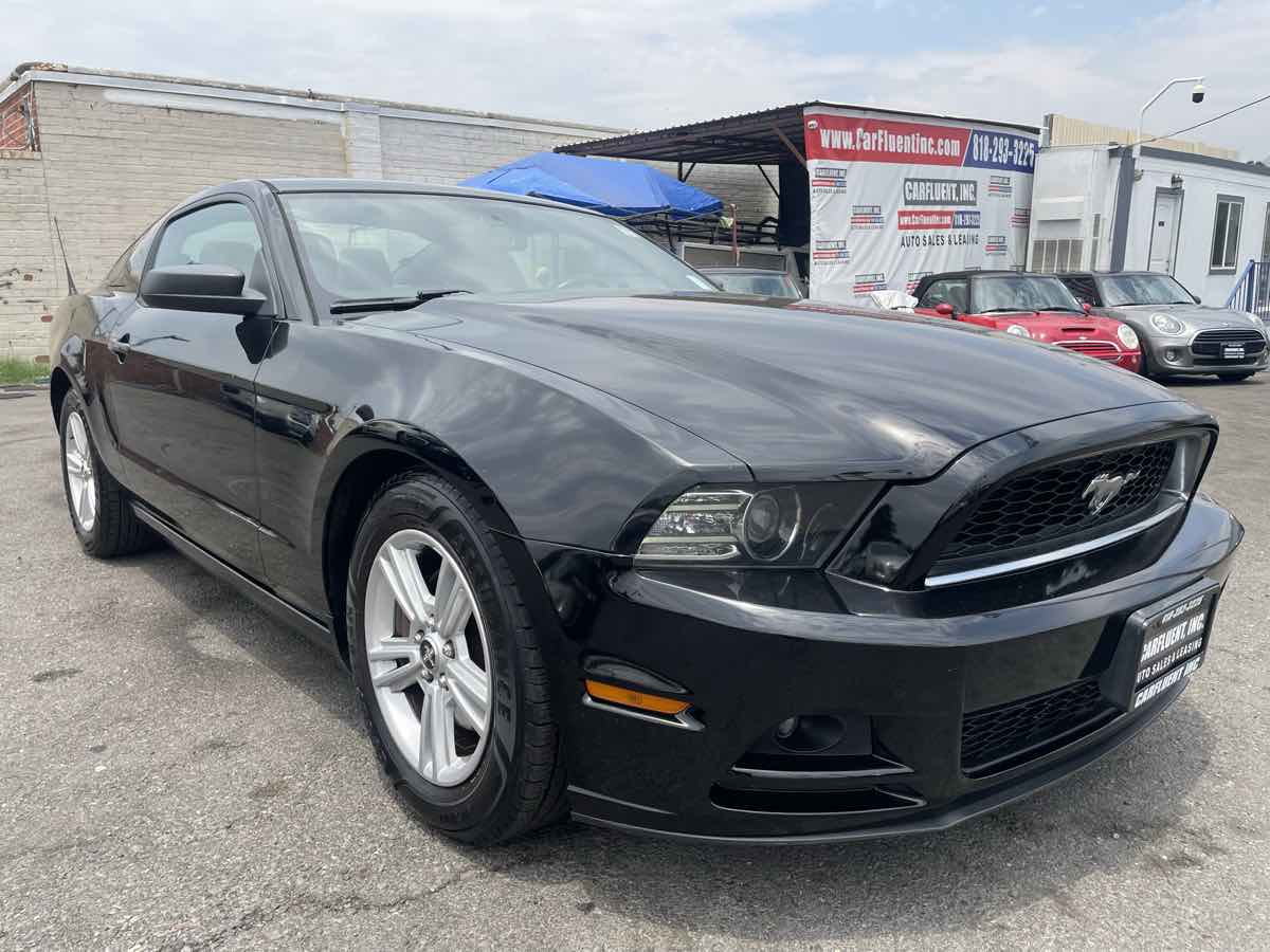 2014 Ford Mustang V6