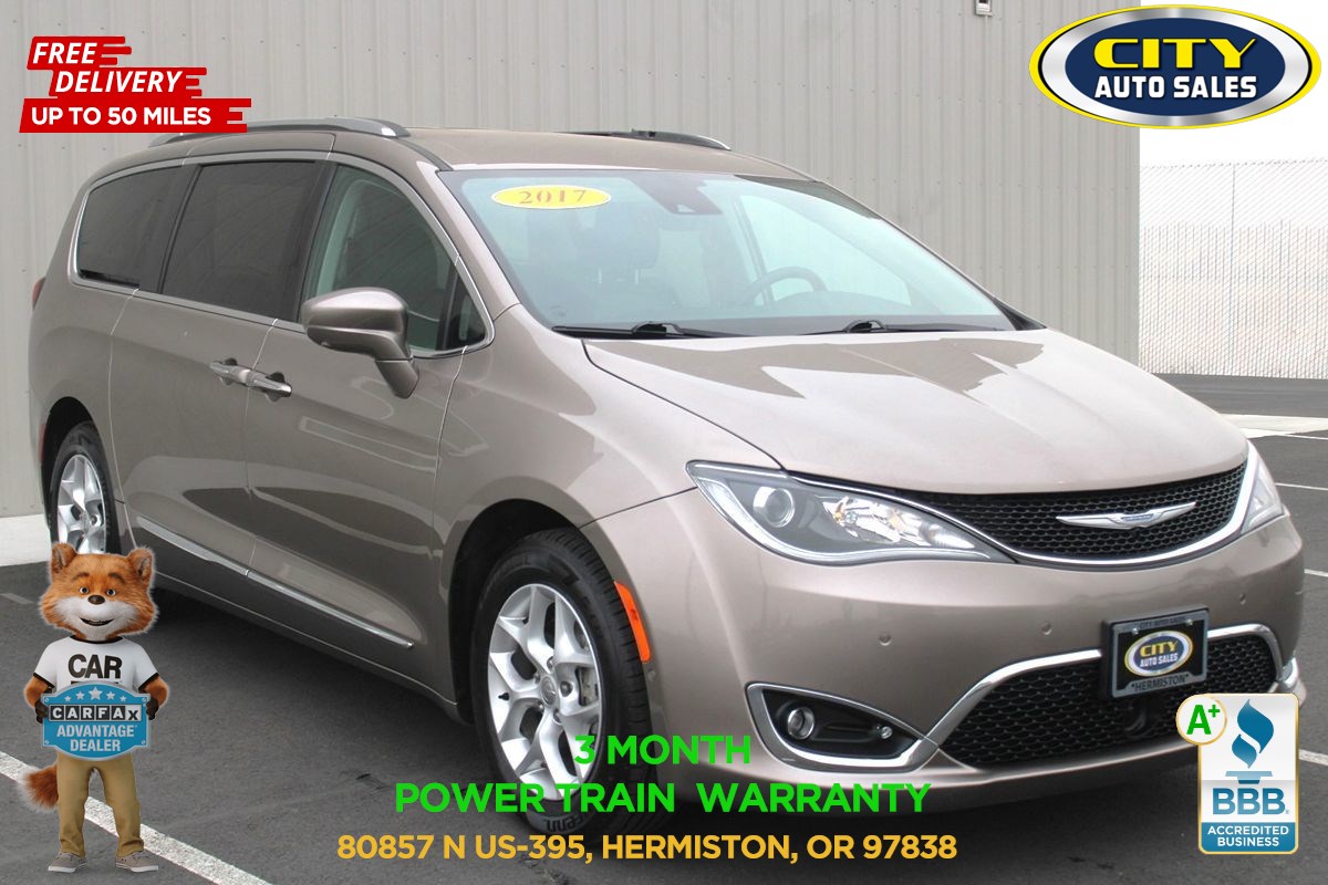 2017 Chrysler Pacifica Touring-L Plus