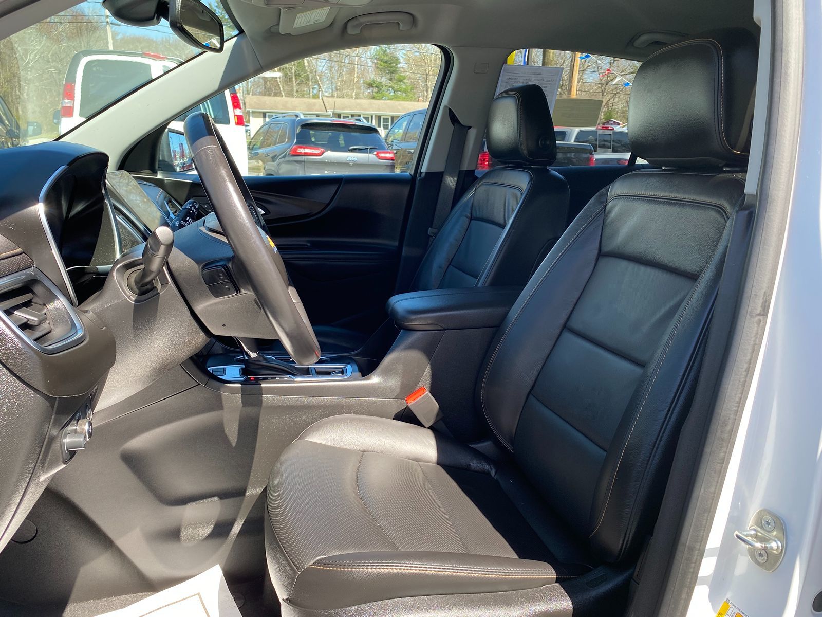 2019 Chevrolet Equinox Premier 34