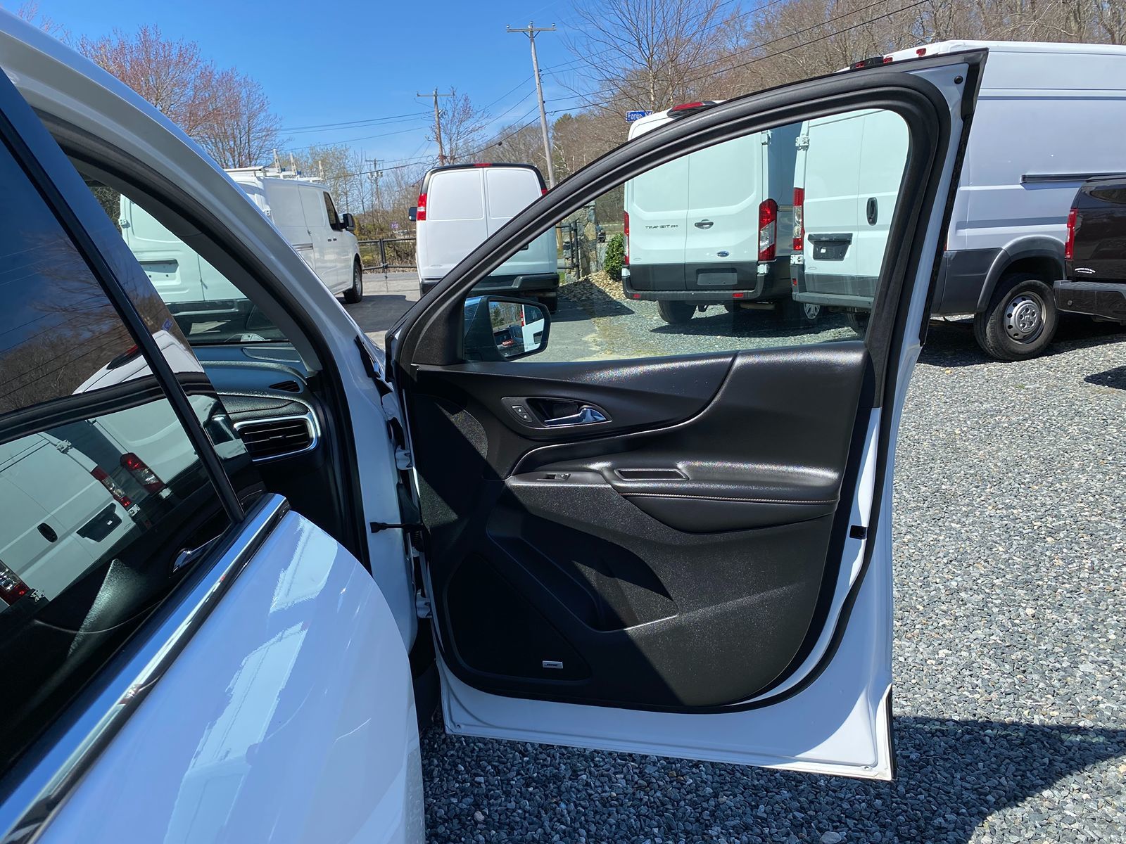 2019 Chevrolet Equinox Premier 38