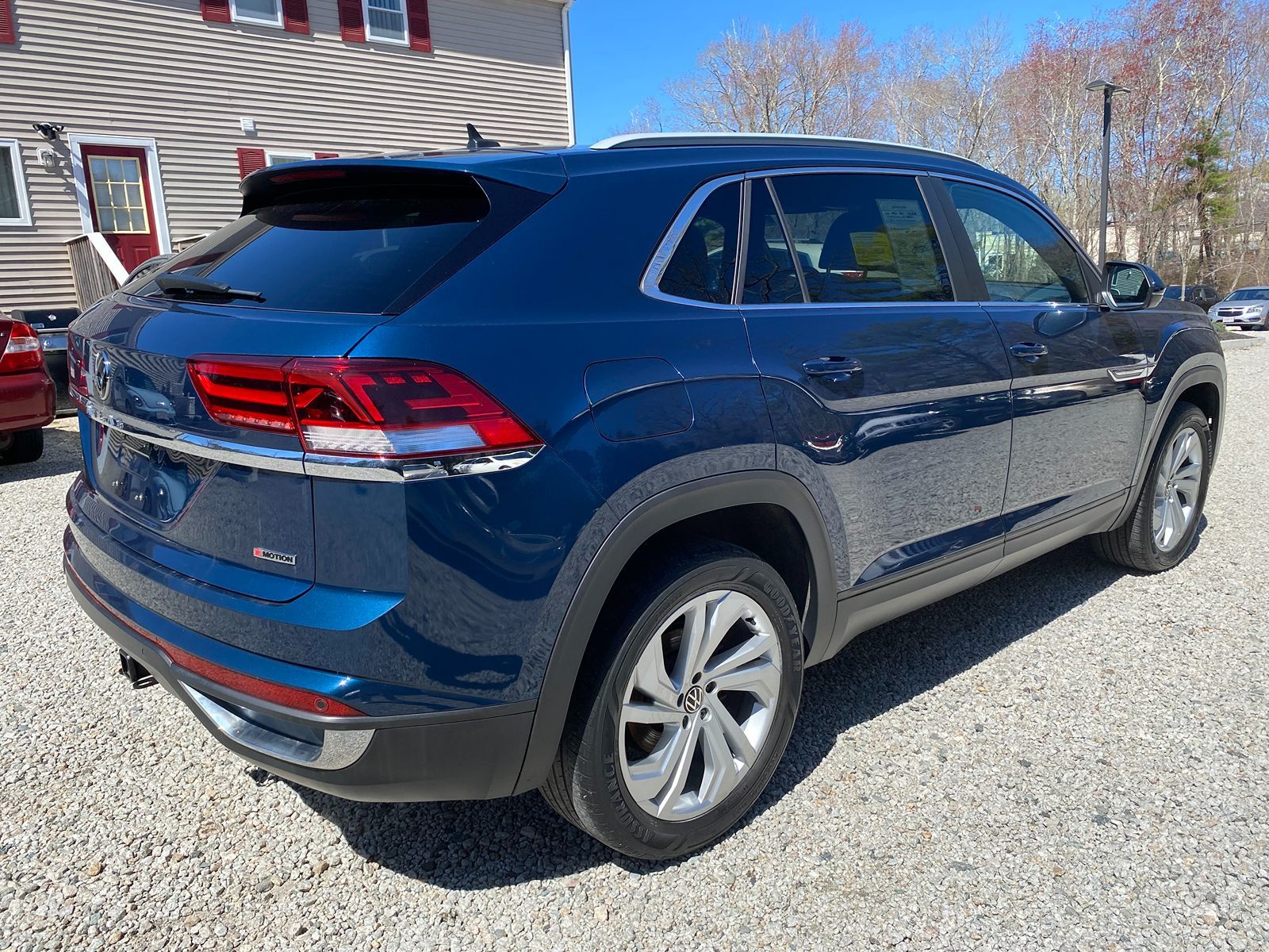 2020 Volkswagen Atlas Cross Sport 3.6L V6 SEL 3