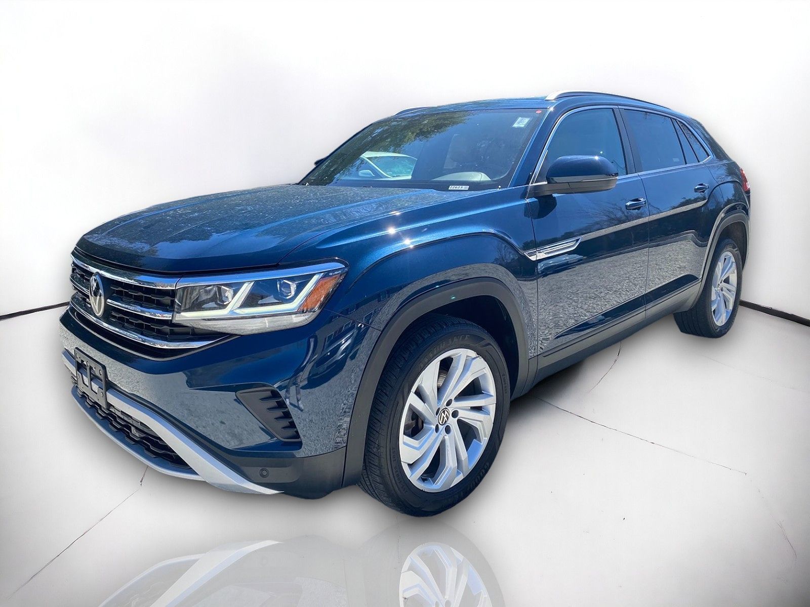 2020 Volkswagen Atlas Cross Sport 3.6L V6 SEL 2