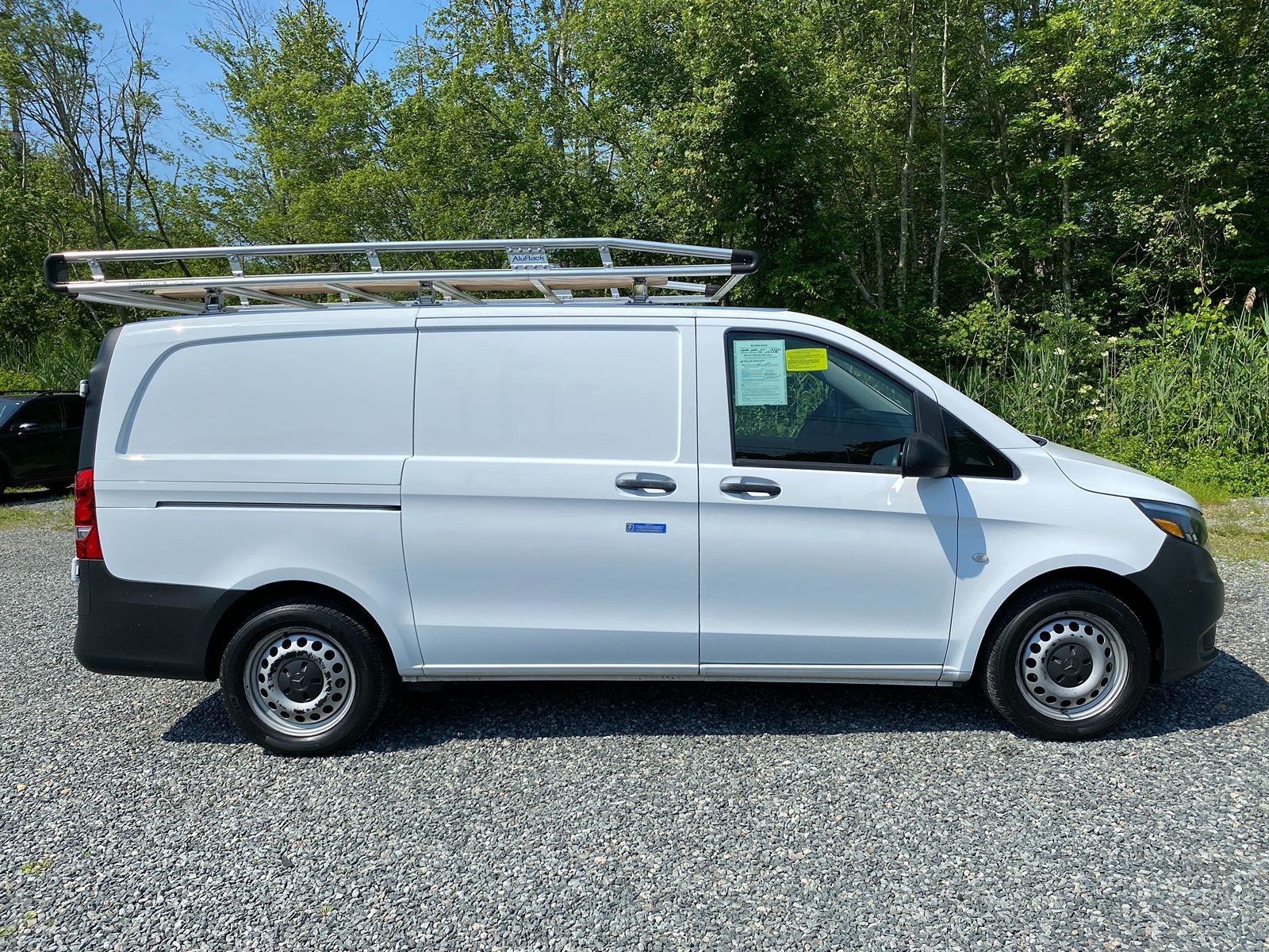 2016 Mercedes-Benz Metris Cargo Van RWD 126" 6