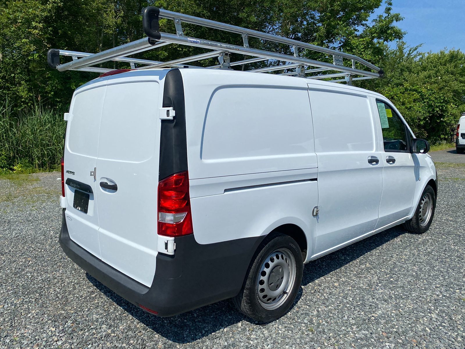 2016 Mercedes-Benz Metris Cargo Van RWD 126" 3