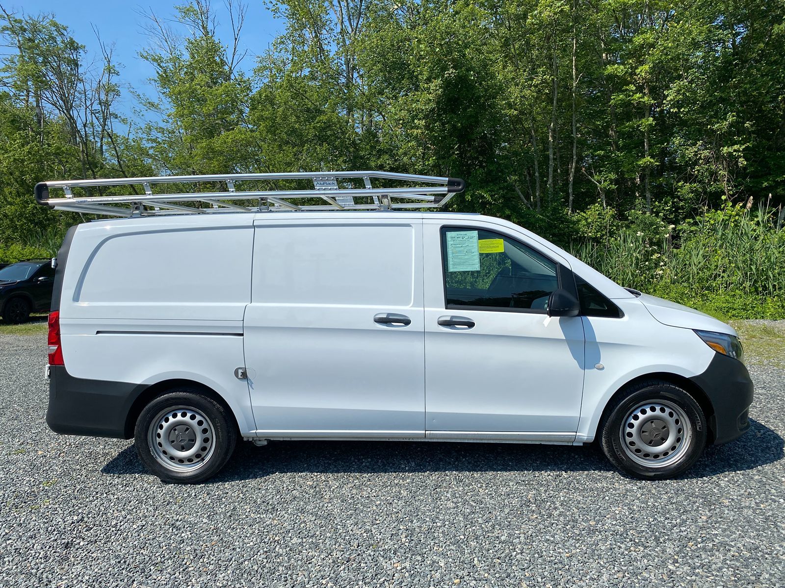 2016 Mercedes-Benz Metris Cargo Van RWD 126" 6