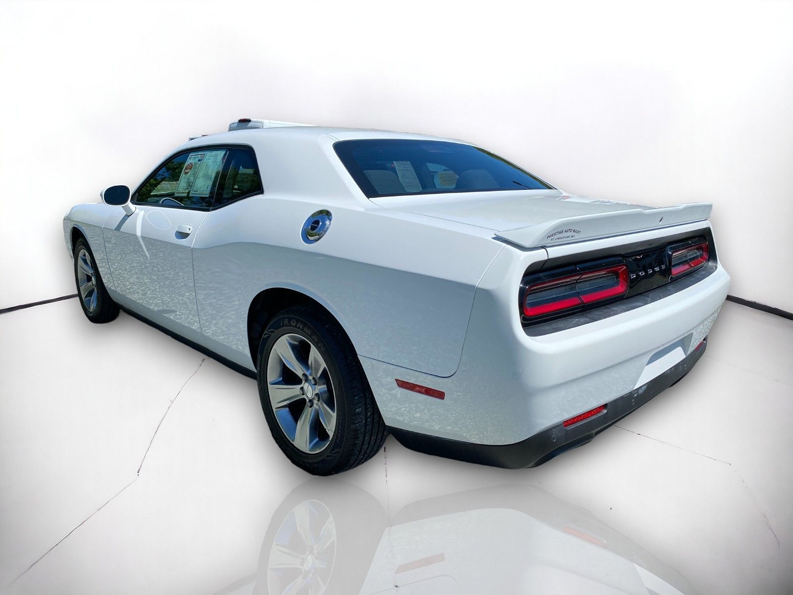 2021 Dodge Challenger SXT 2