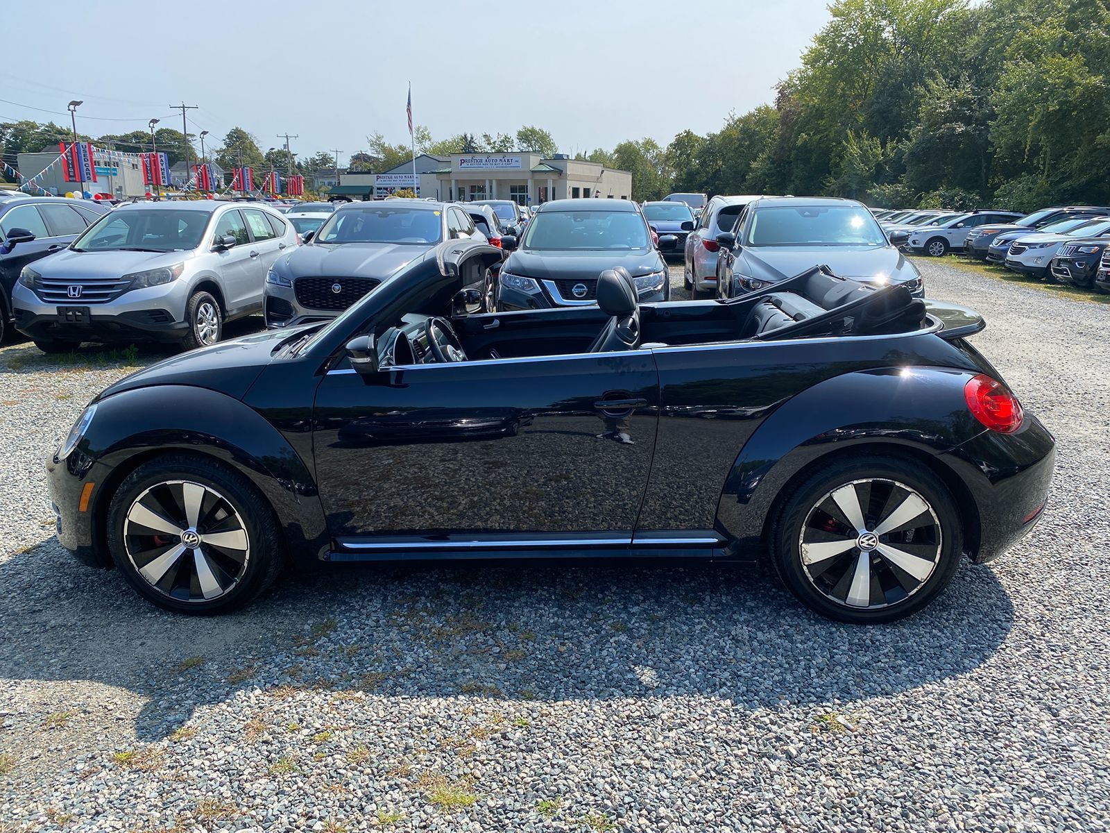 2013 Volkswagen Beetle Convertible 2.0T w/Sound/Nav 16