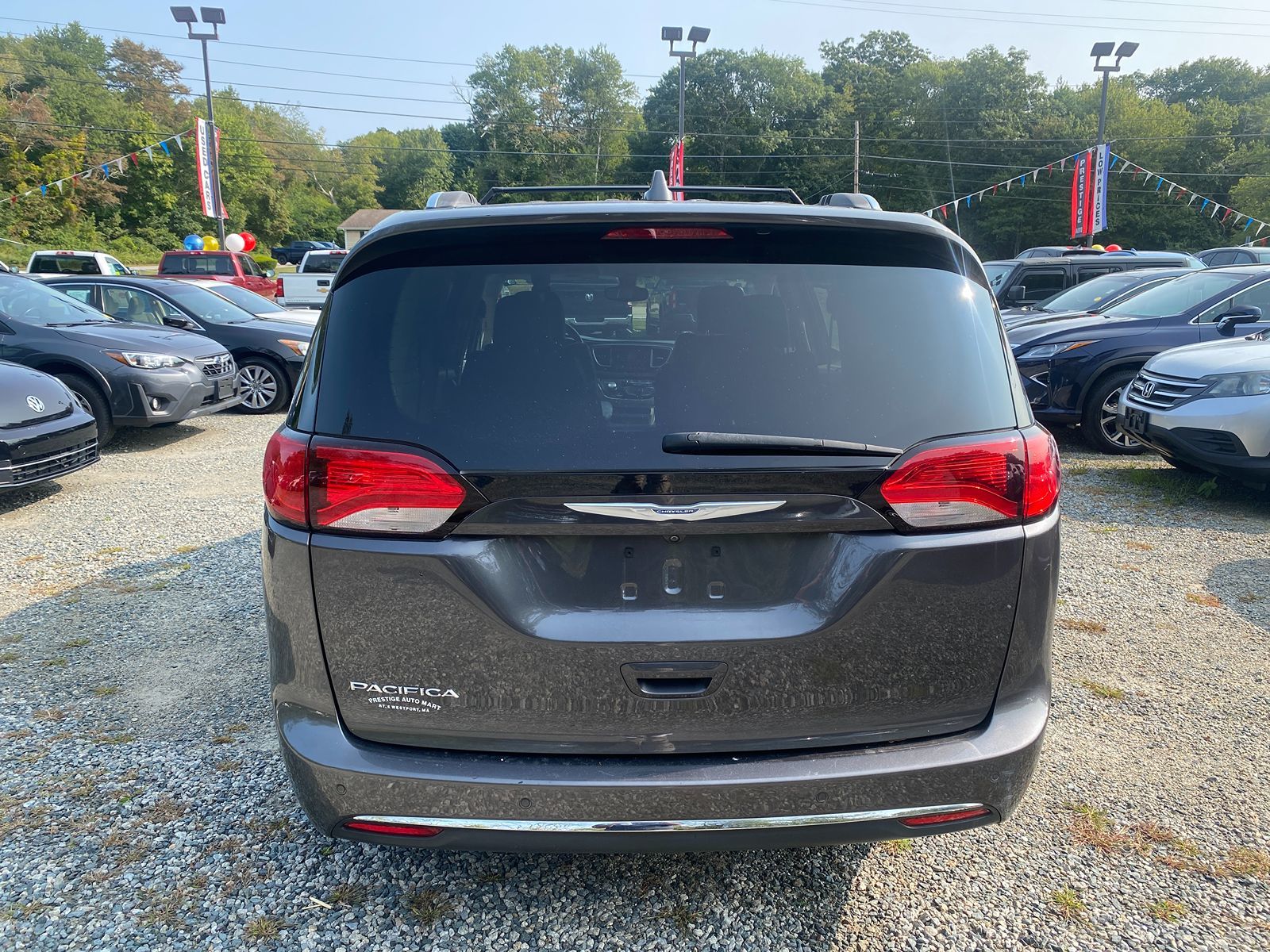 2017 Chrysler Pacifica Touring-L Plus 10