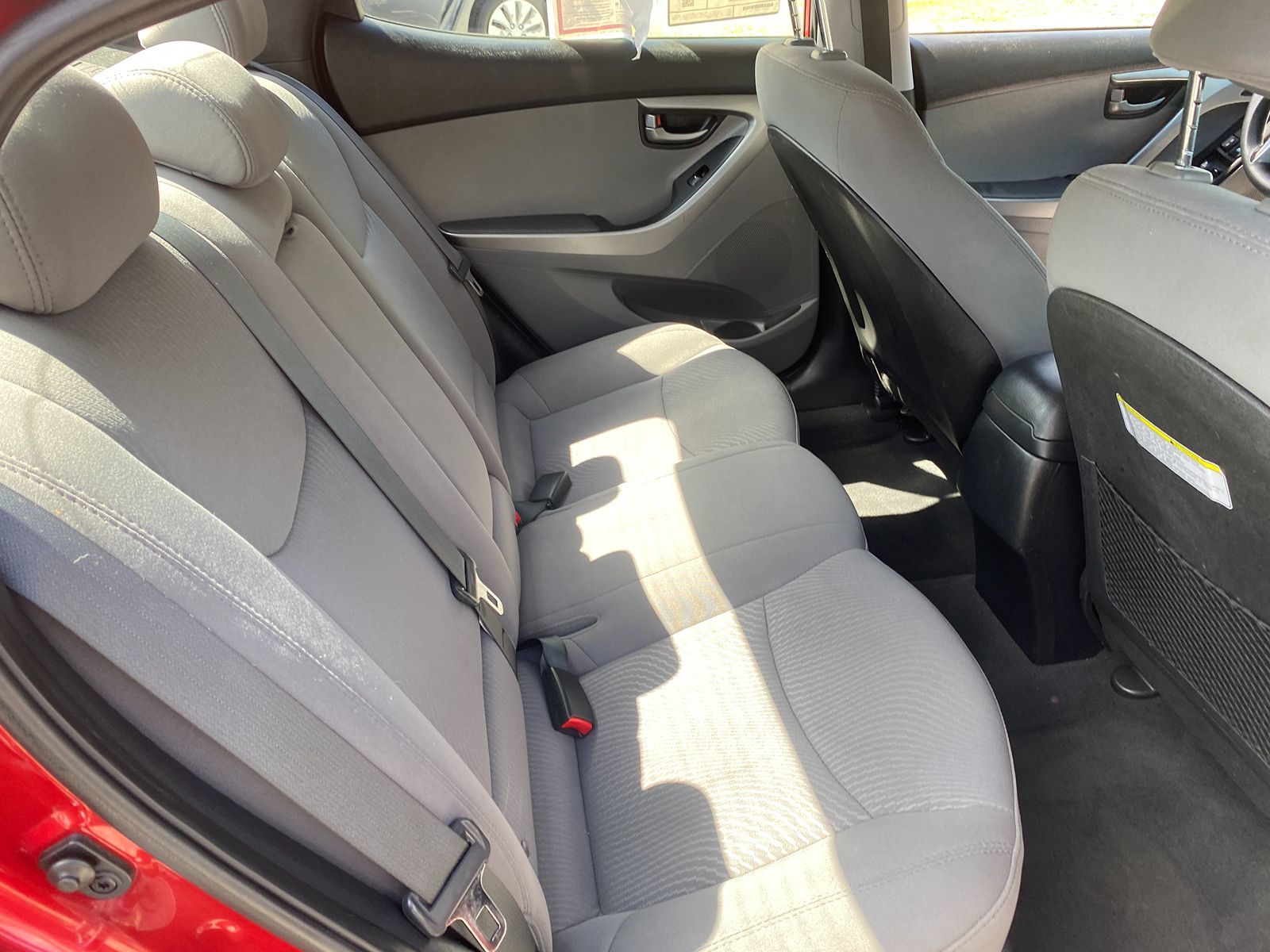 2016 Hyundai Elantra SE 25