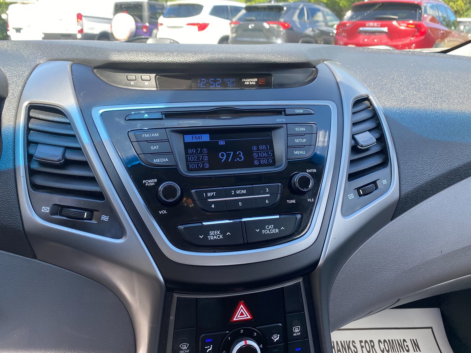 2016 Hyundai Elantra SE 17