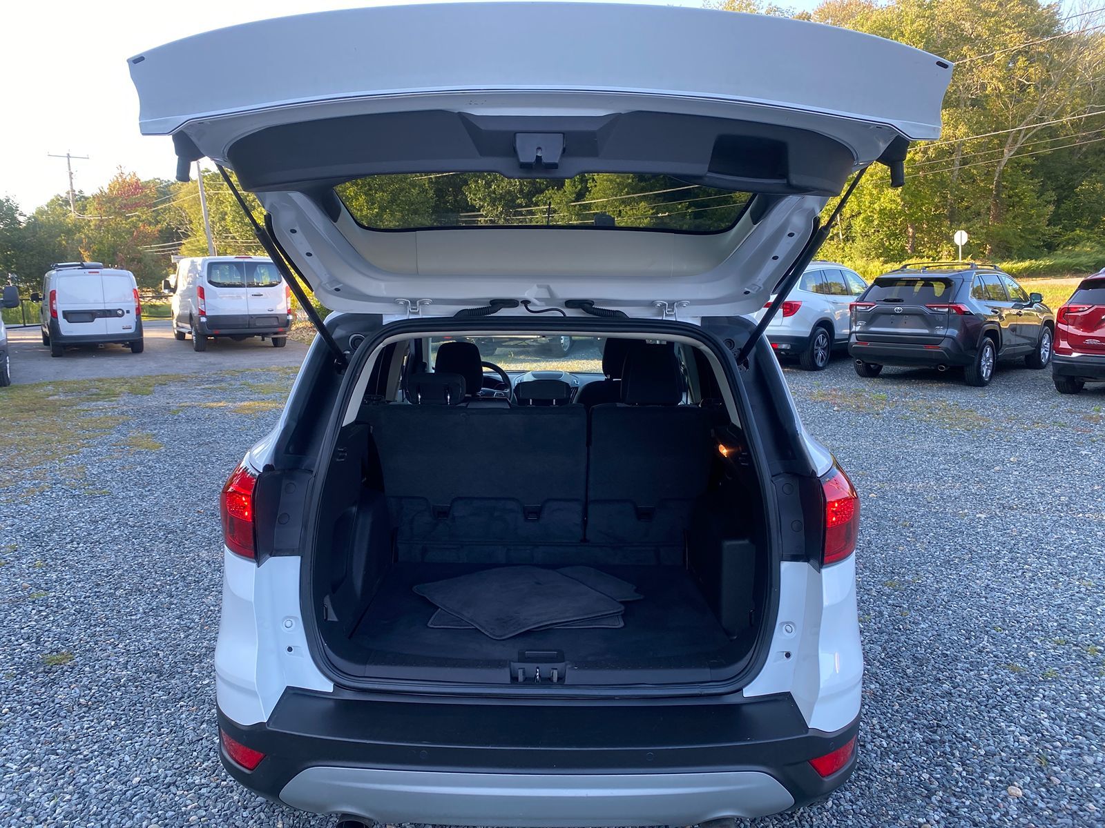 2019 Ford Escape SE 12