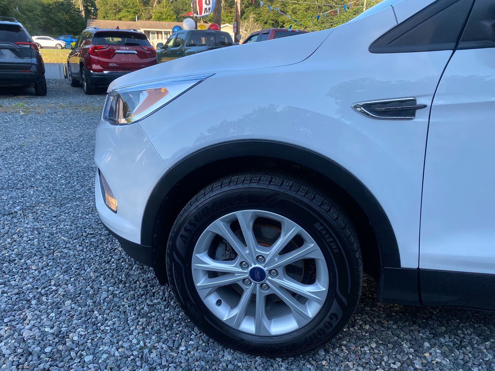 2019 Ford Escape SE 25