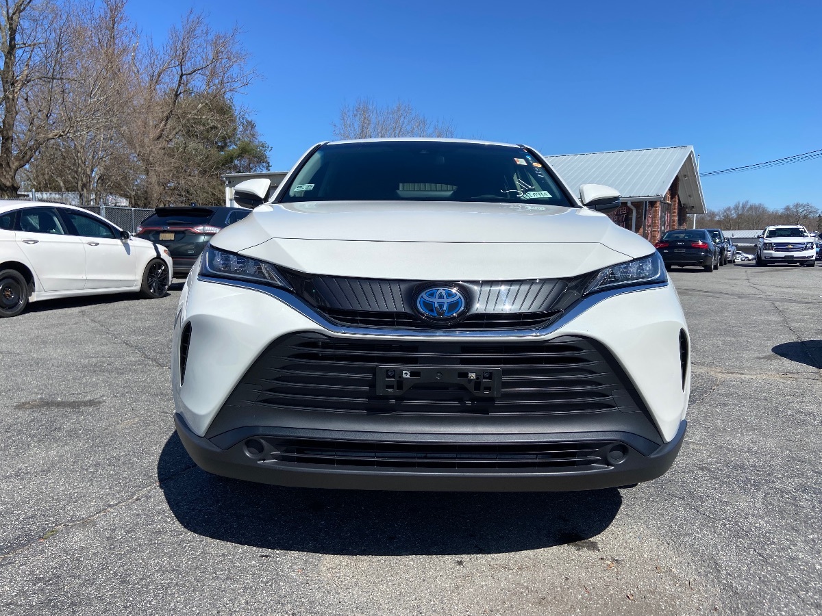 2021 Toyota Venza LE 10