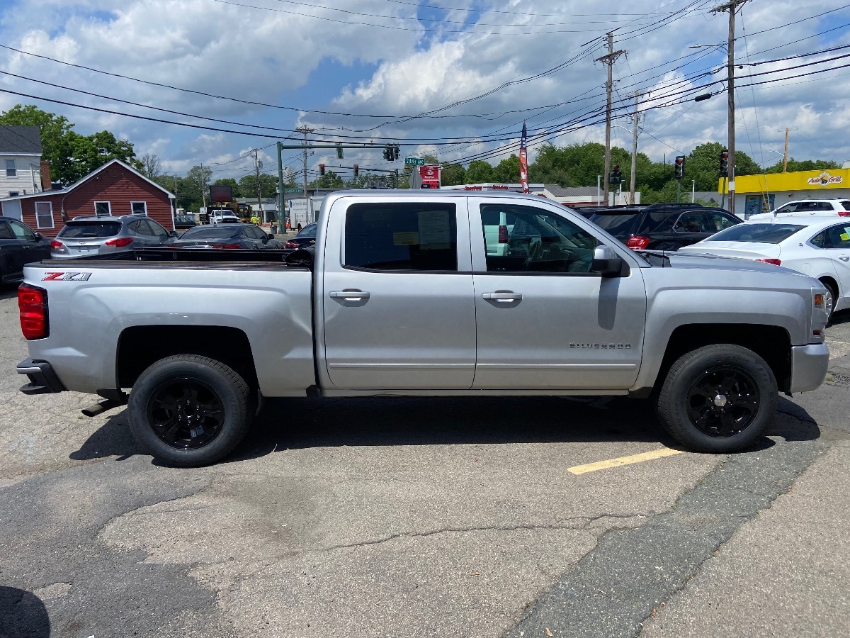 2018 Chevrolet Silverado 1500 LT 3