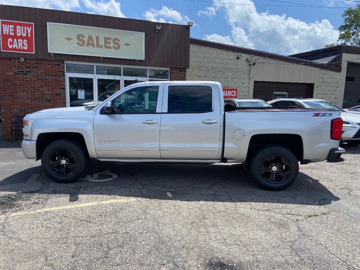 2018 Chevrolet Silverado 1500 LT 8