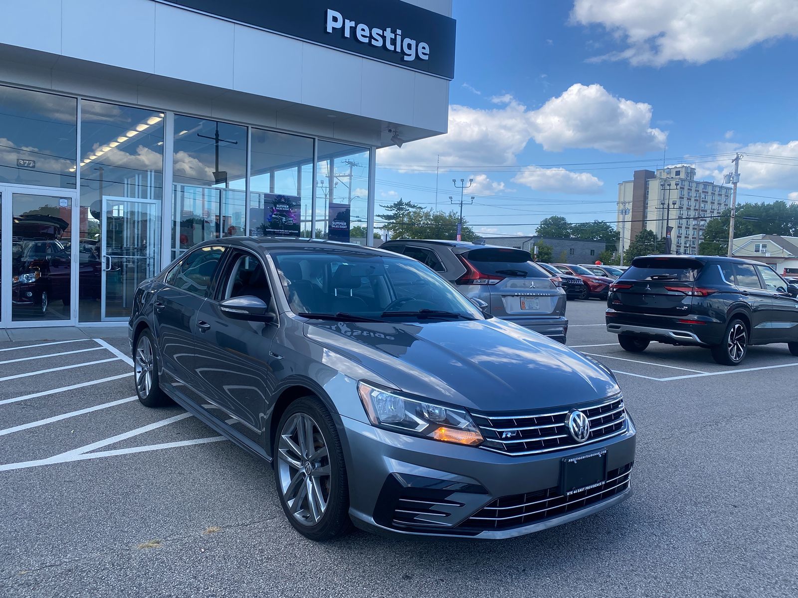 2017 Volkswagen Passat R-Line w/Comfort Pkg 38