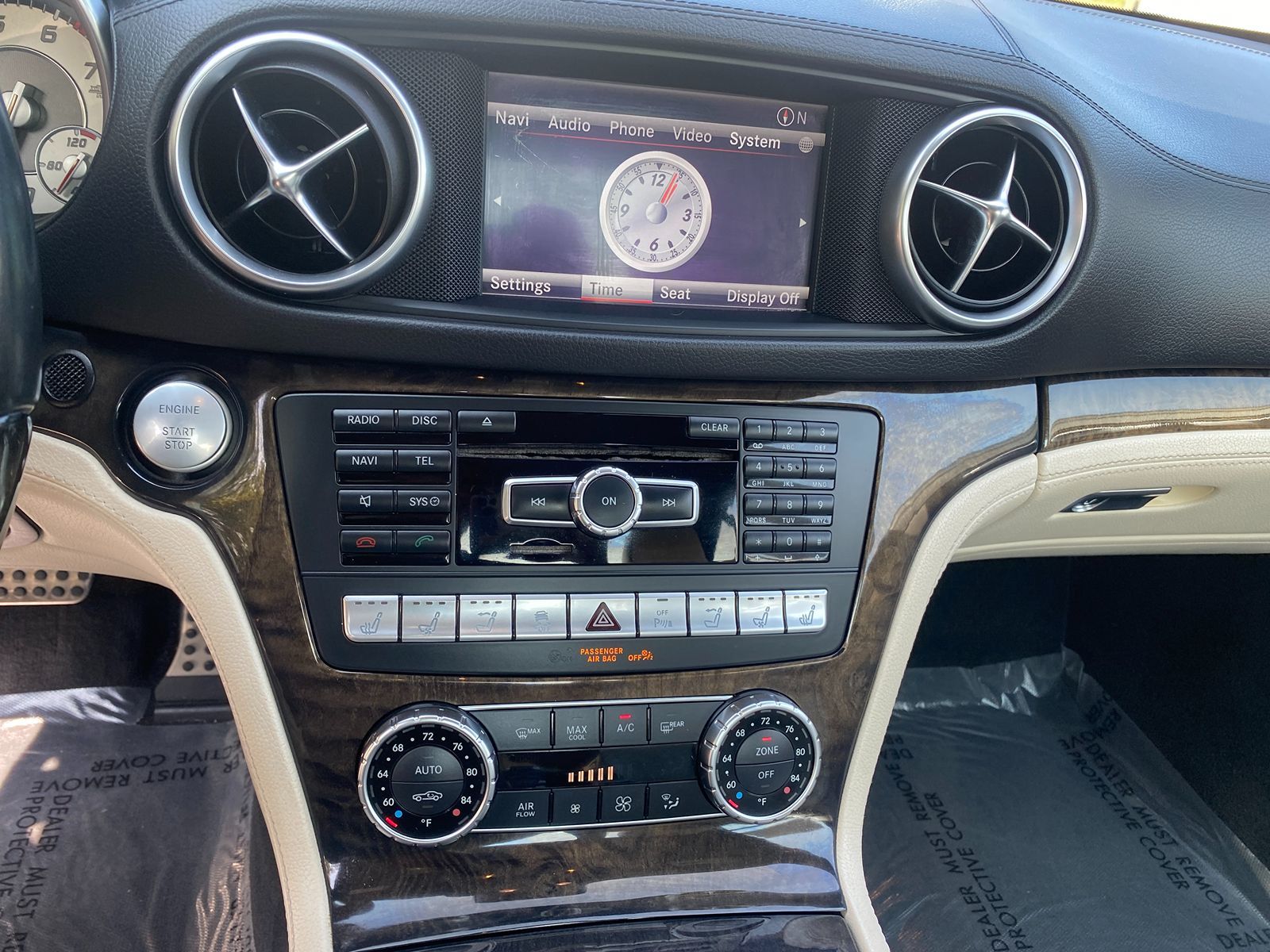 2015 Mercedes-Benz SL 400  23