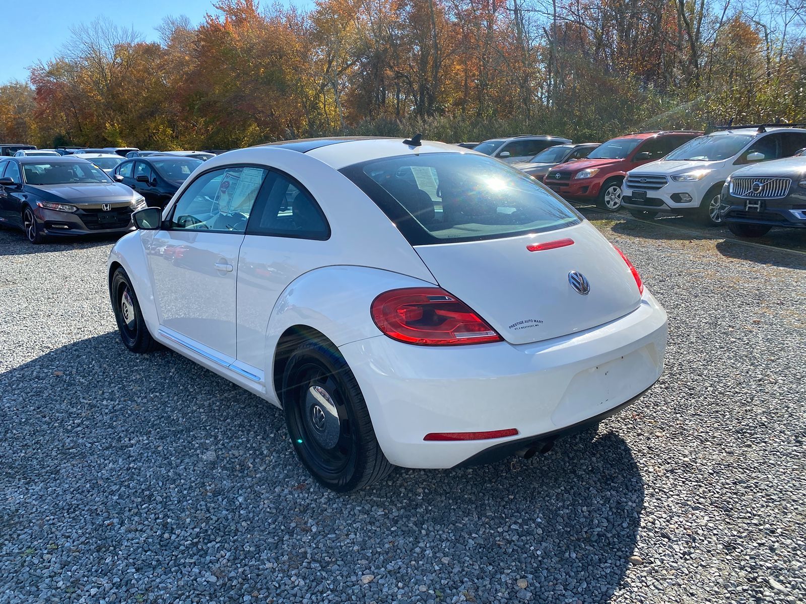 2012 Volkswagen Beetle 2.5L w/Sun PZEV 8