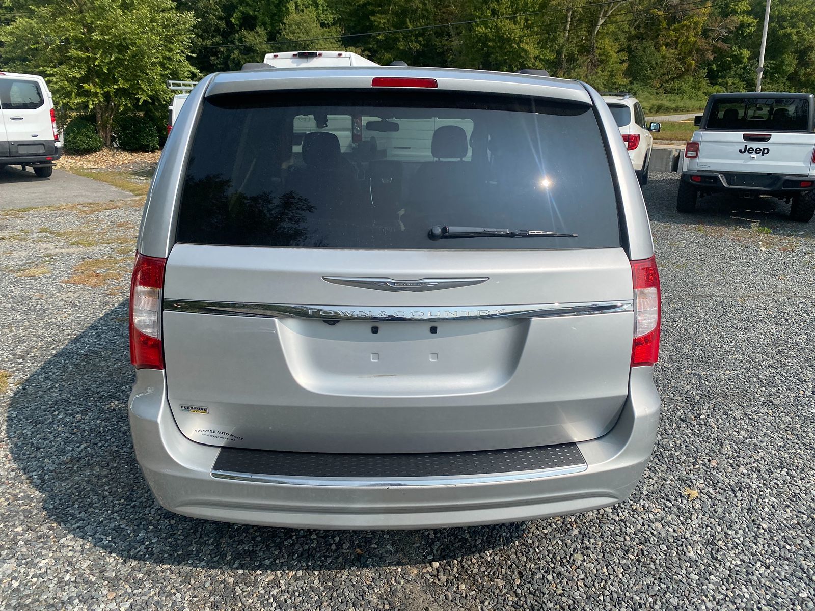 2012 Chrysler Town & Country Touring 10