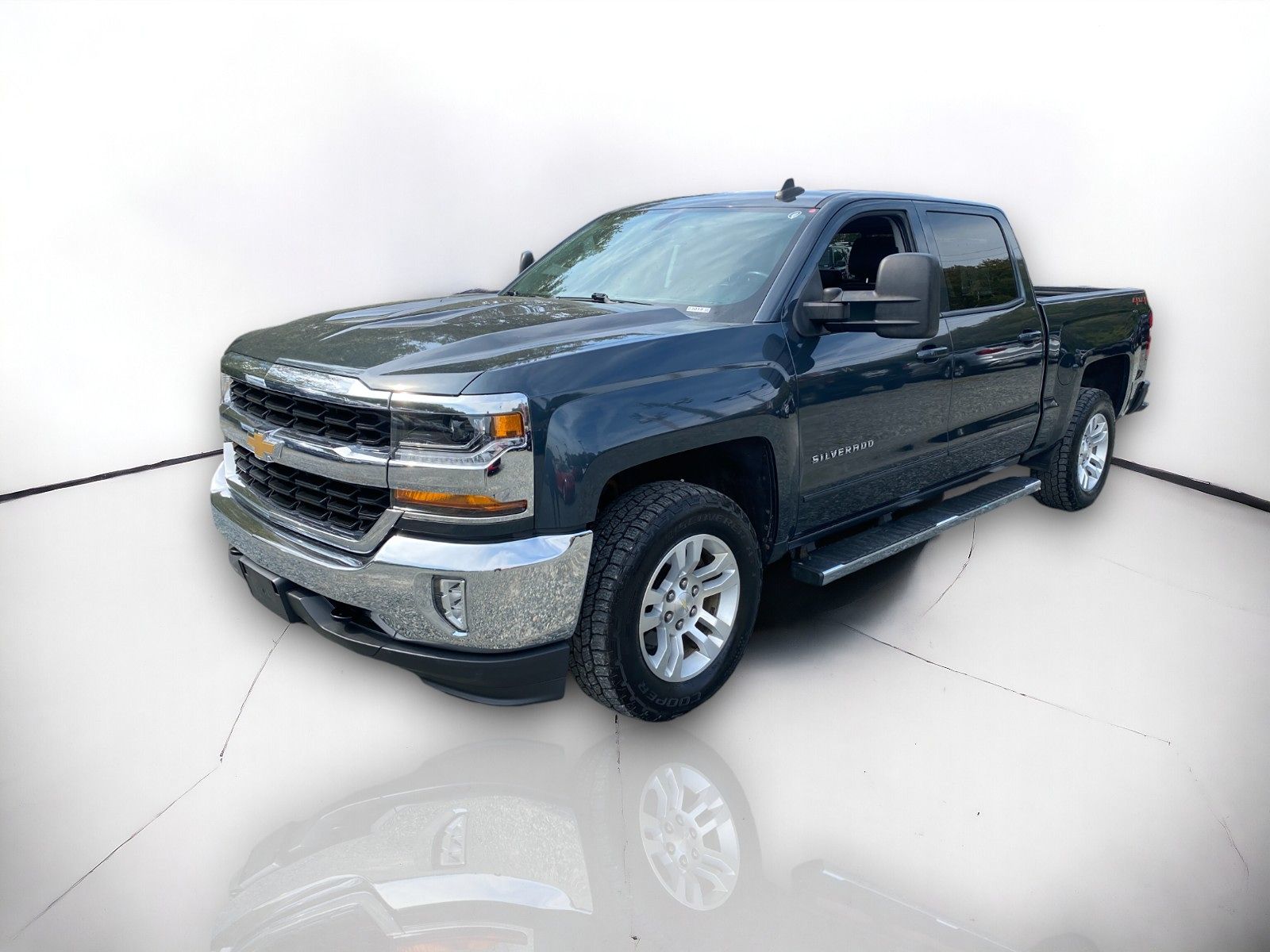 2018 Chevrolet Silverado 1500 LT 2