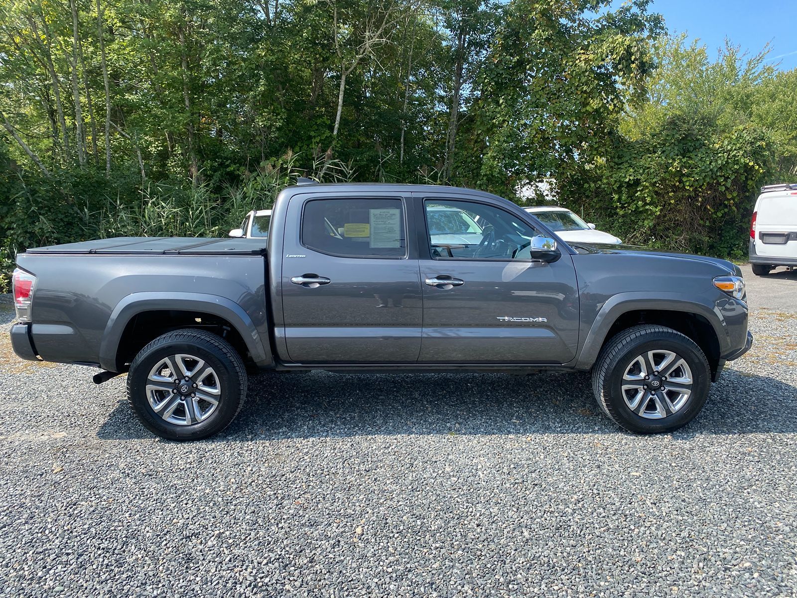 2017 Toyota Tacoma Limited 6