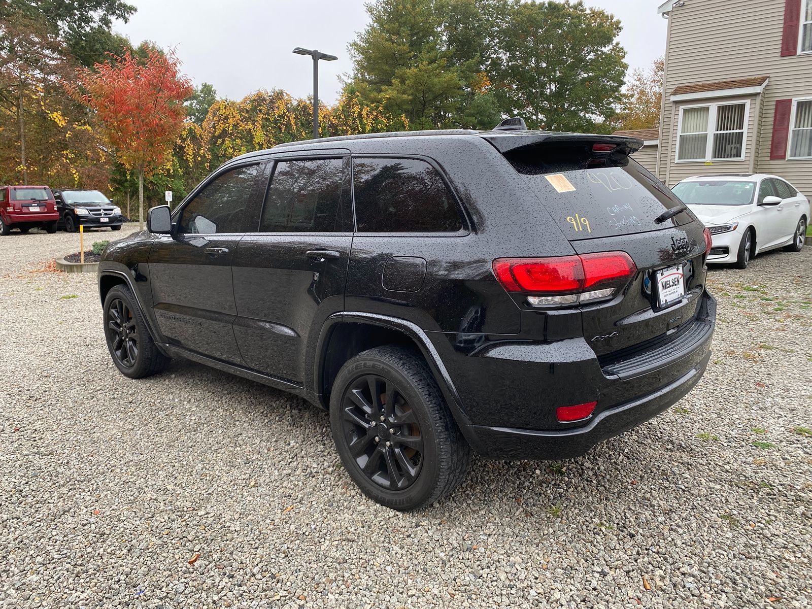 2021 Jeep Grand Cherokee Laredo X 8