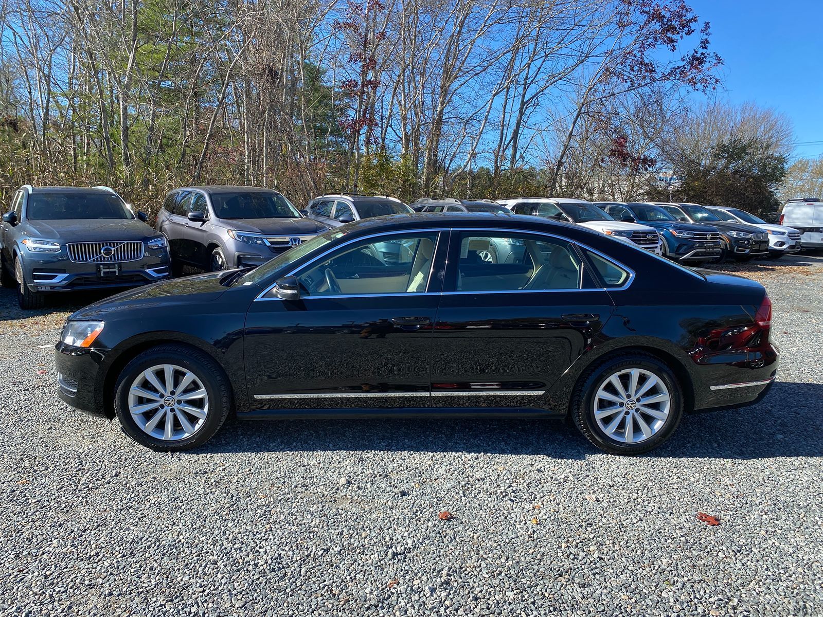 2013 Volkswagen Passat SEL 4