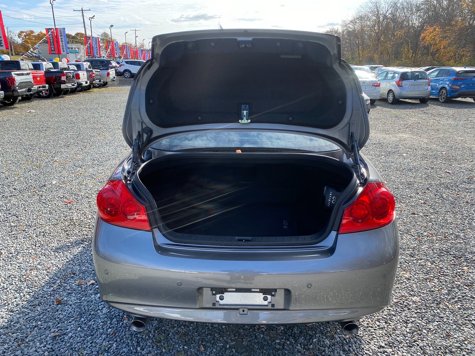 2012 INFINITI G37 Sedan x 27