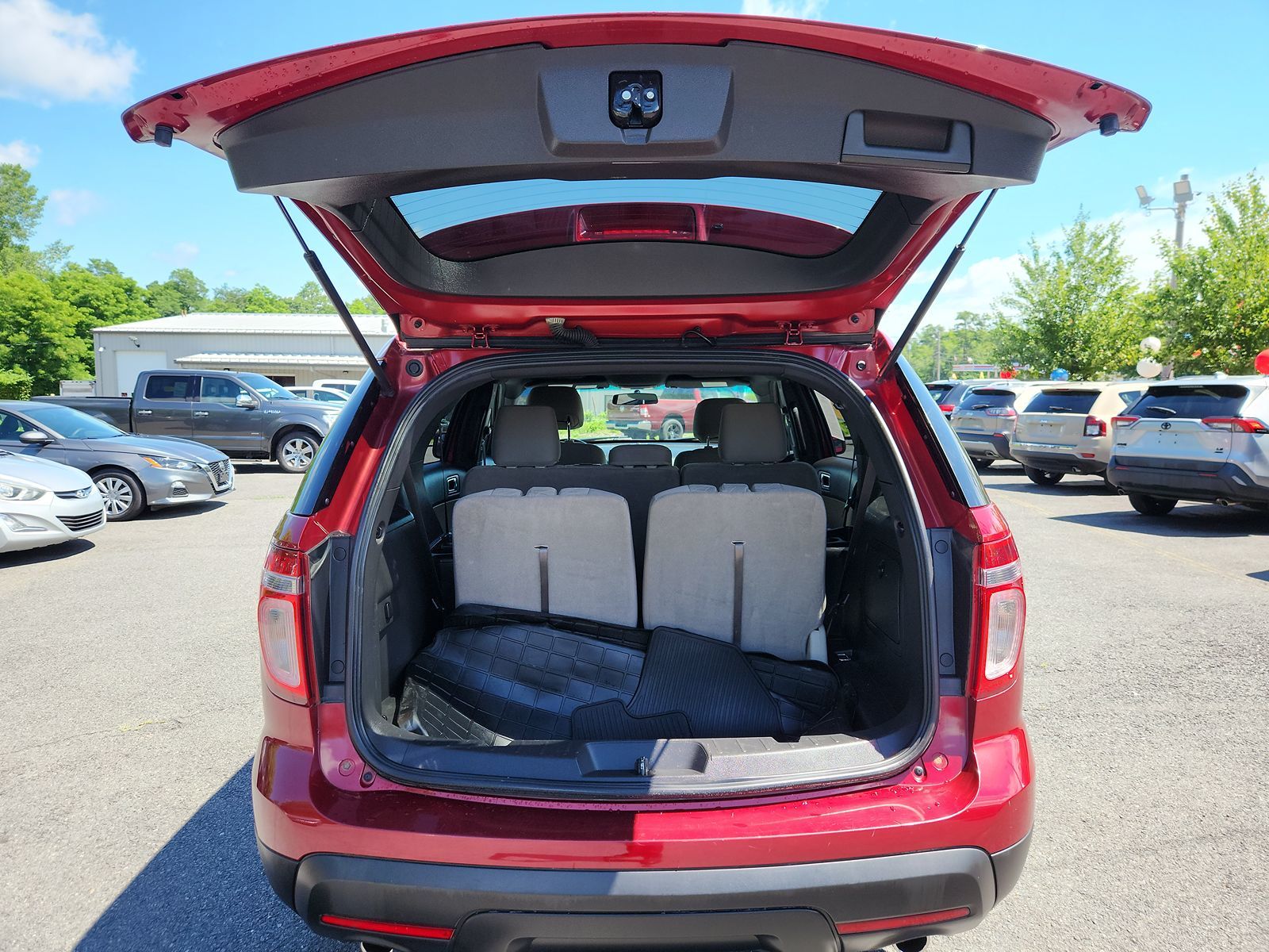 2014 Ford Explorer Base 12