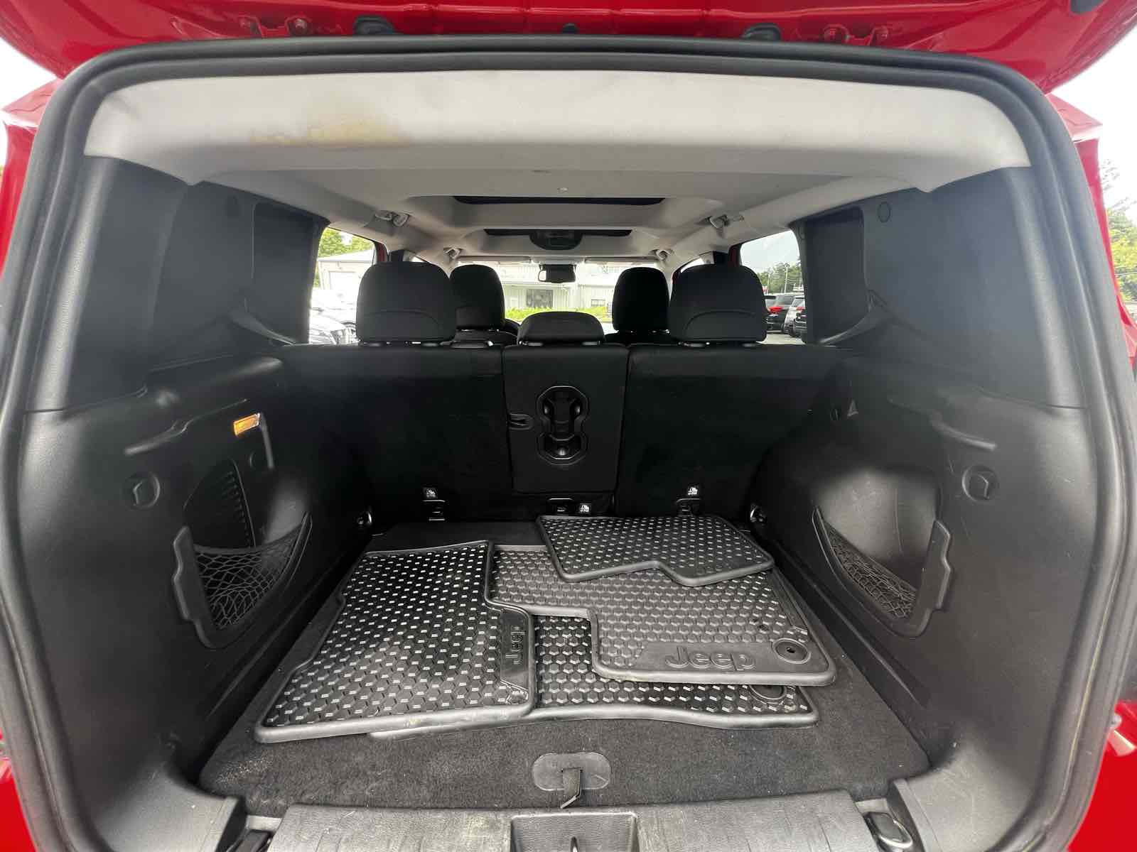 2018 Jeep Renegade Latitude 27