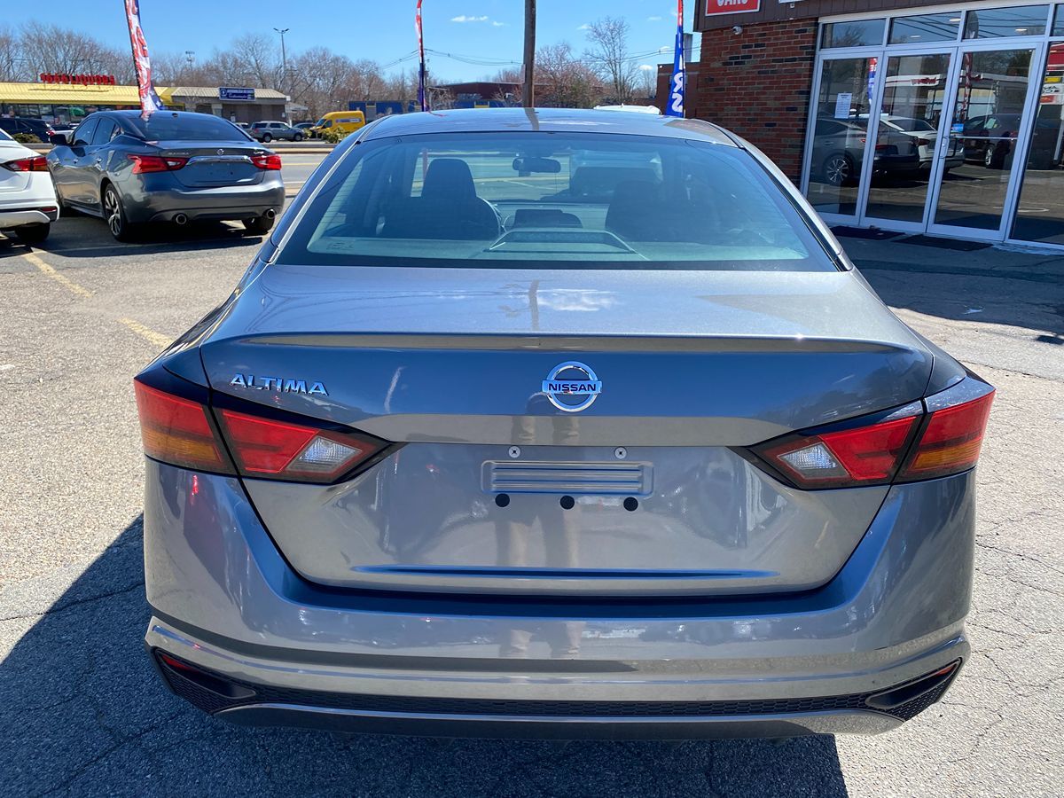 2022 Nissan Altima 2.5 S 7