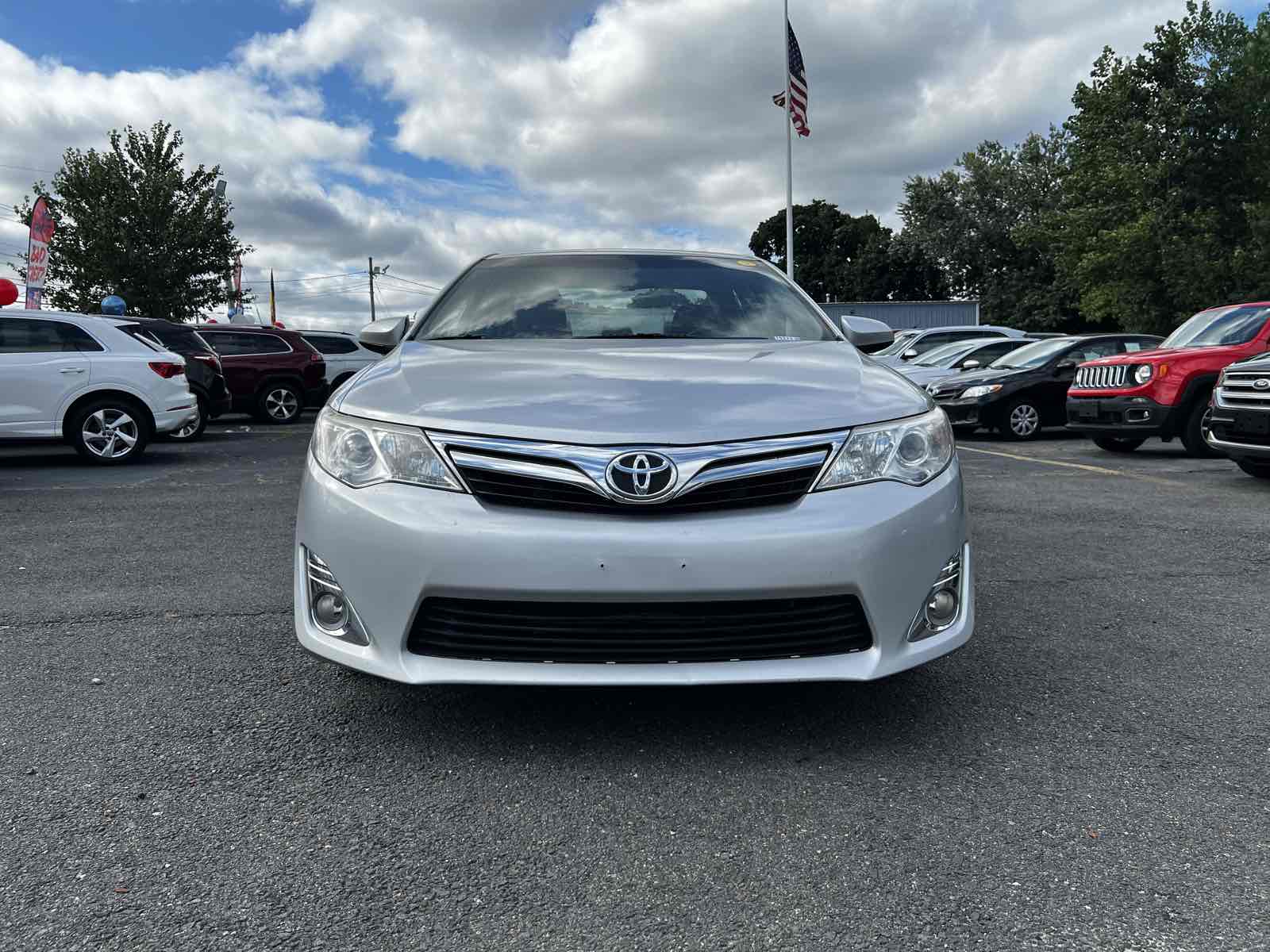 2012 Toyota Camry XLE 3