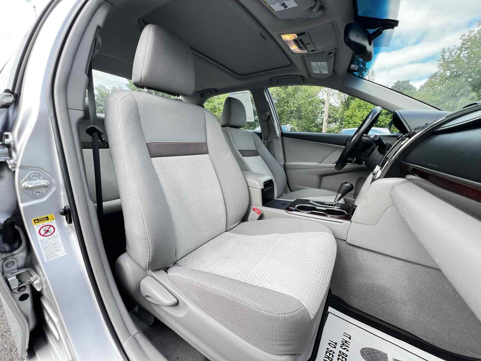 2012 Toyota Camry XLE 15