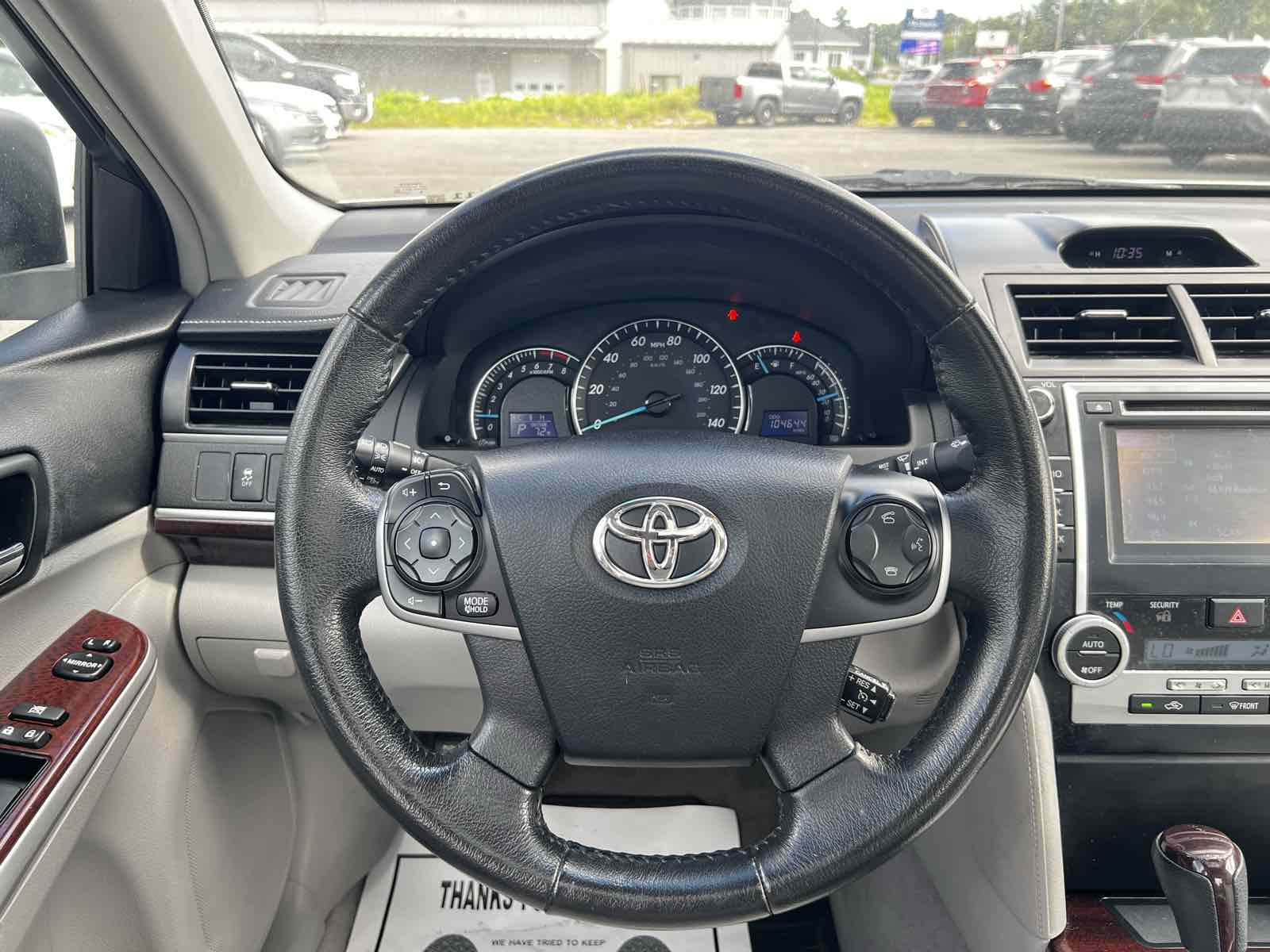 2012 Toyota Camry XLE 25