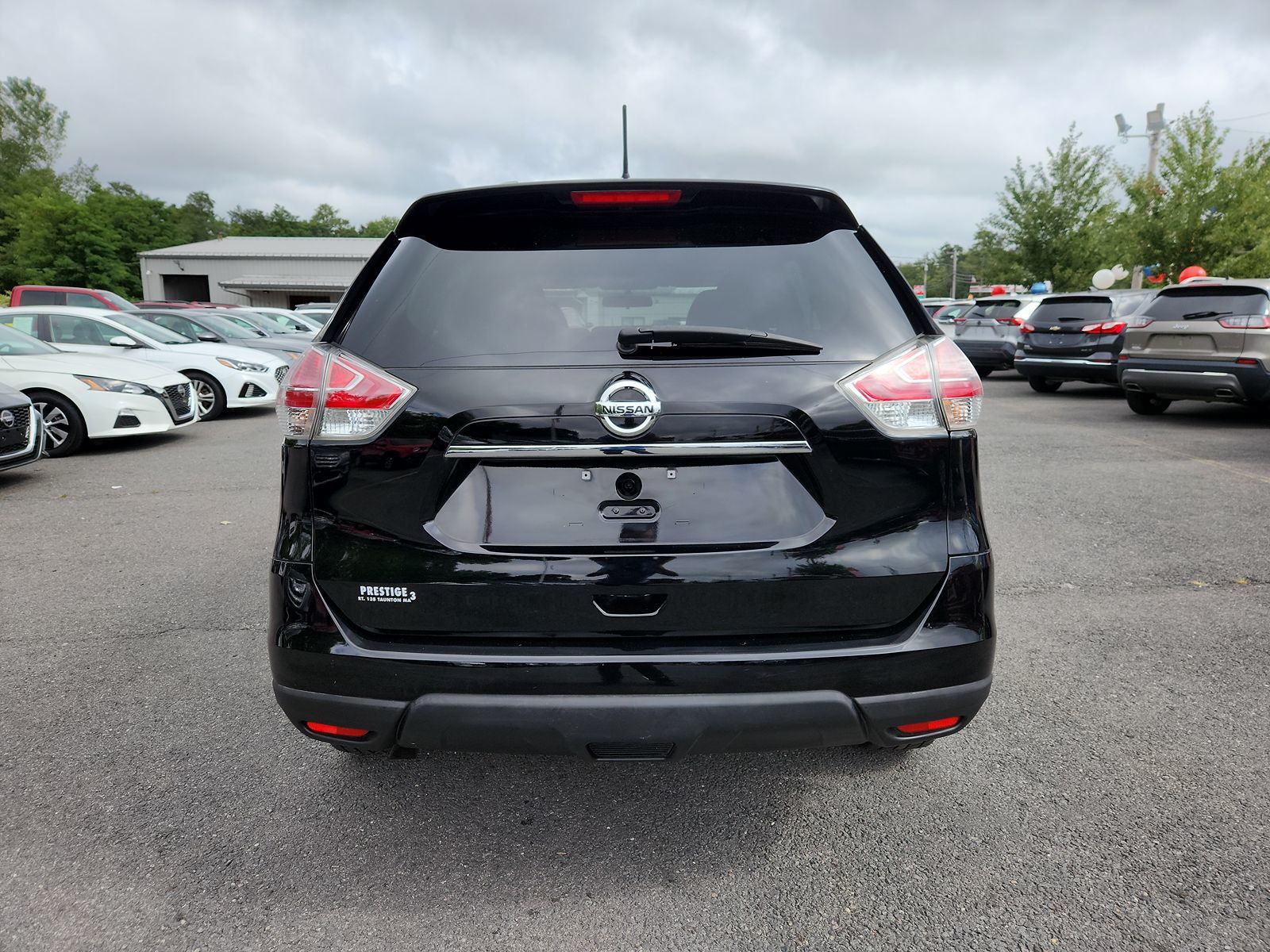 2015 Nissan Rogue SV 10