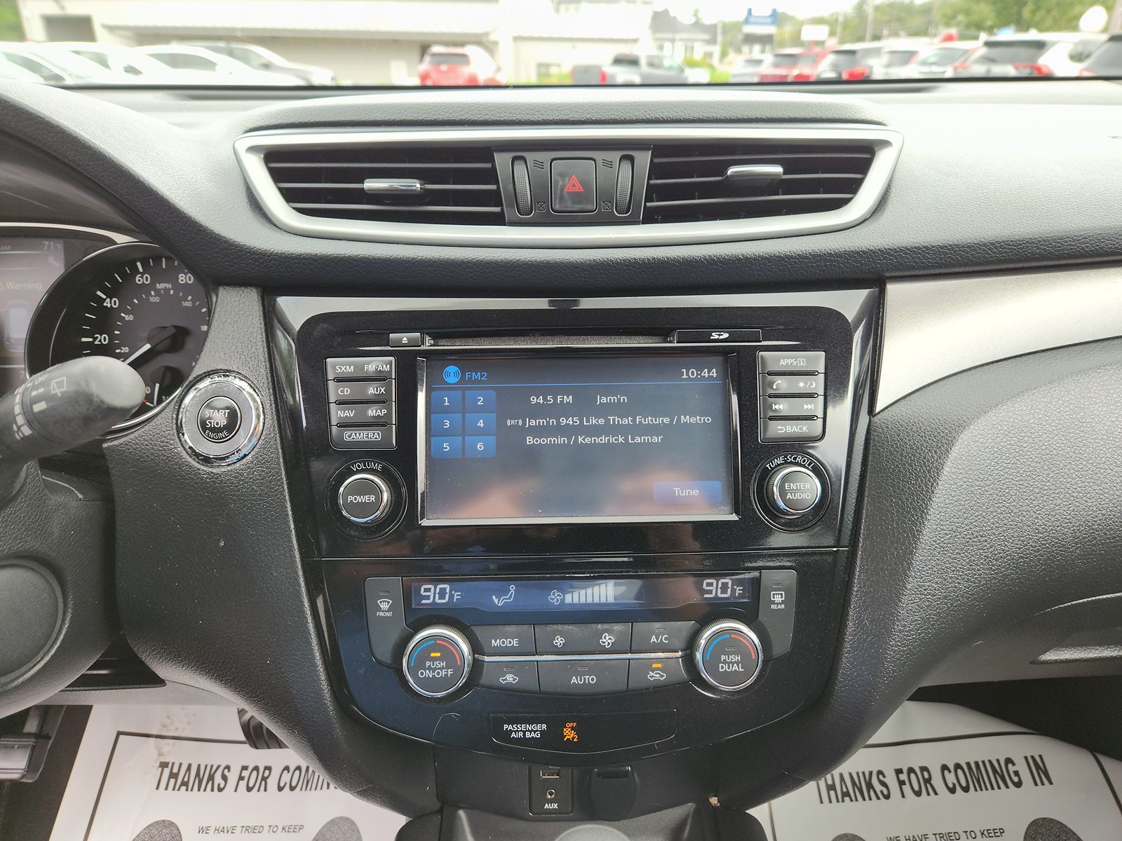 2015 Nissan Rogue SV 21