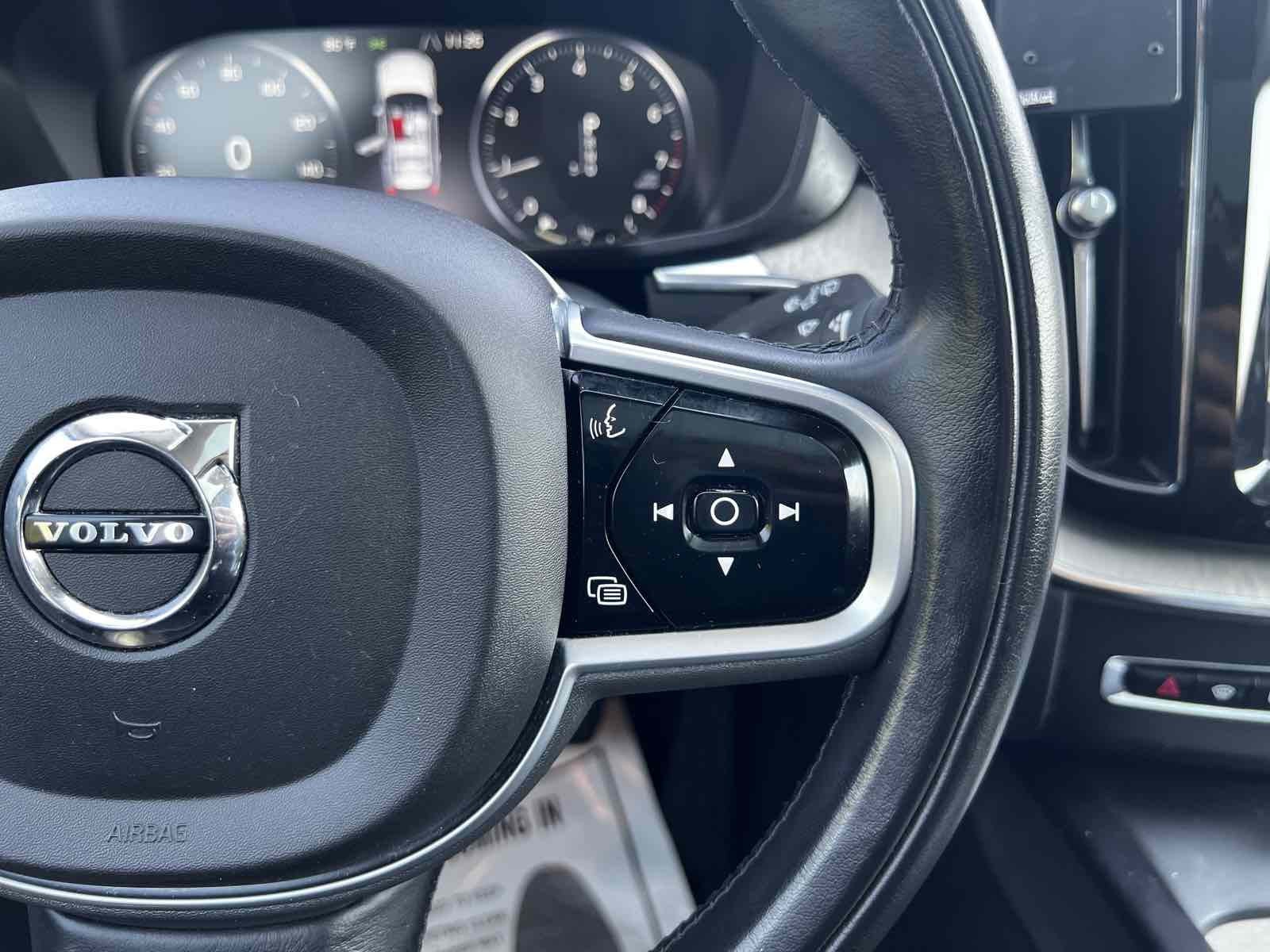 2019 Volvo XC60 Inscription 32