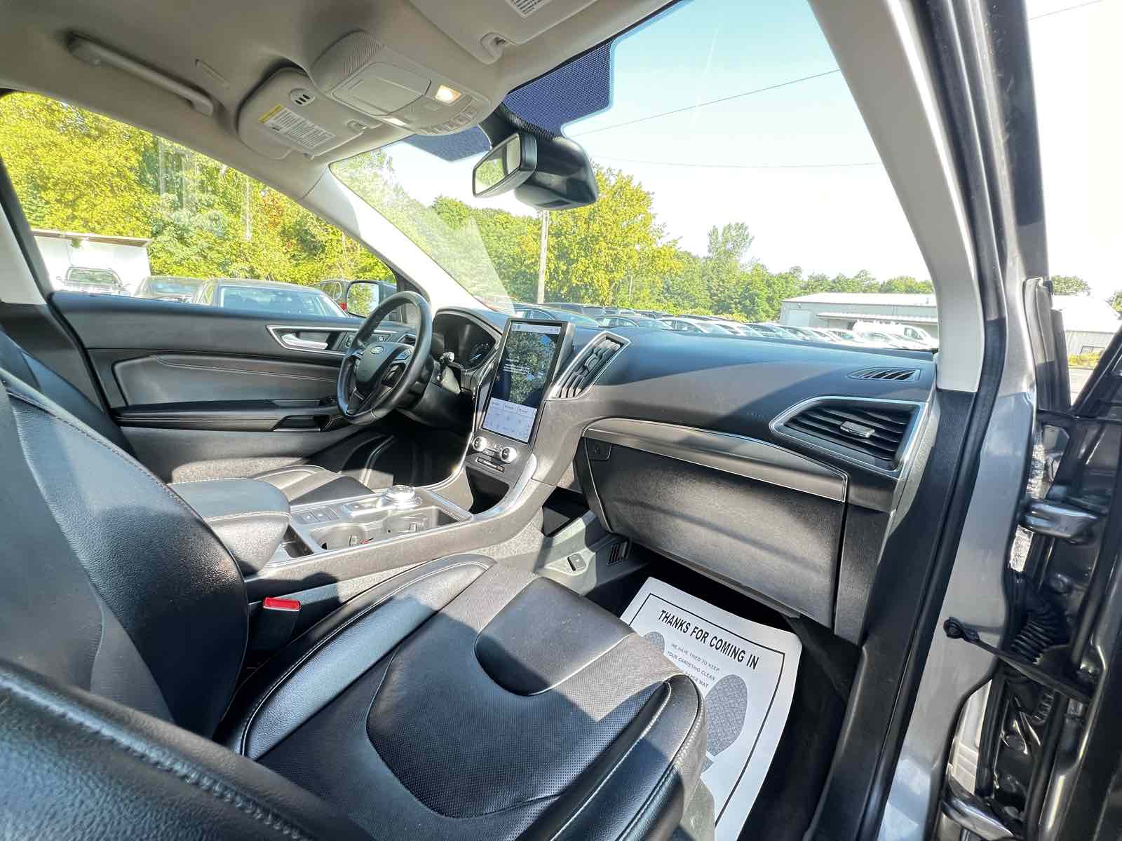 2022 Ford Edge Titanium 20