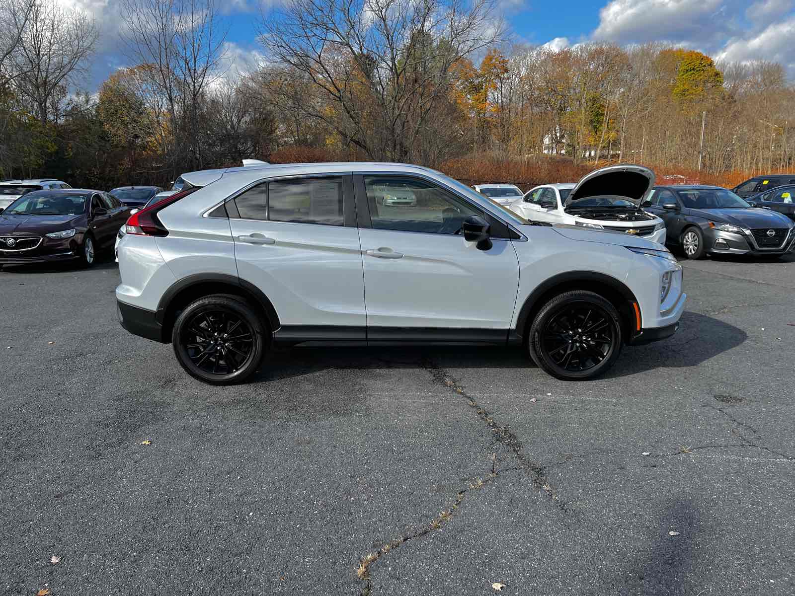 2023 Mitsubishi Eclipse Cross LE 8