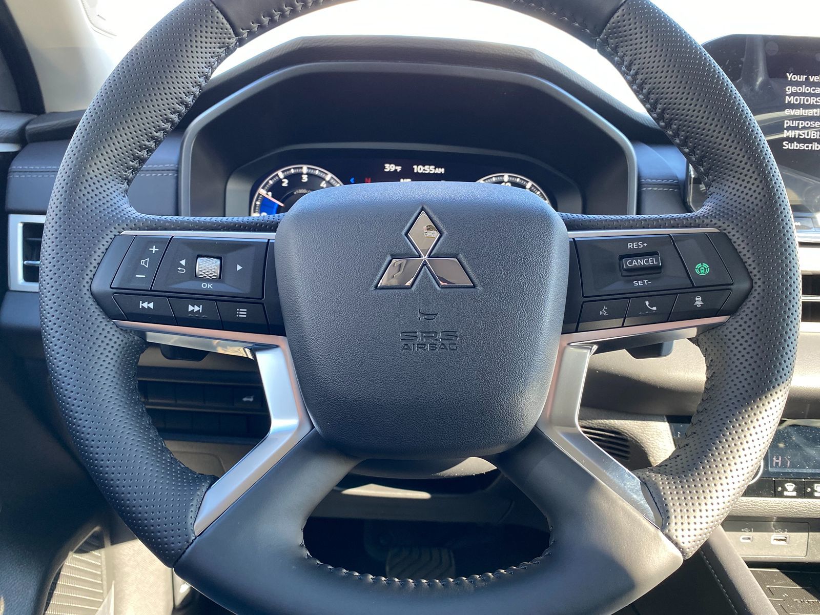 2024 Mitsubishi Outlander SE 18