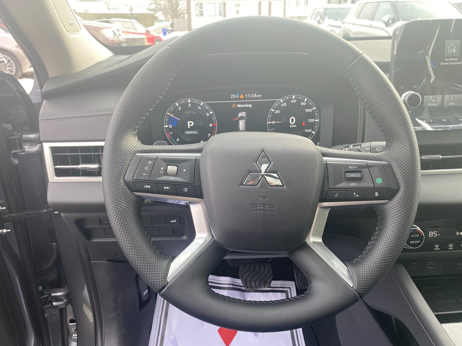 2024 Mitsubishi Outlander SE 17