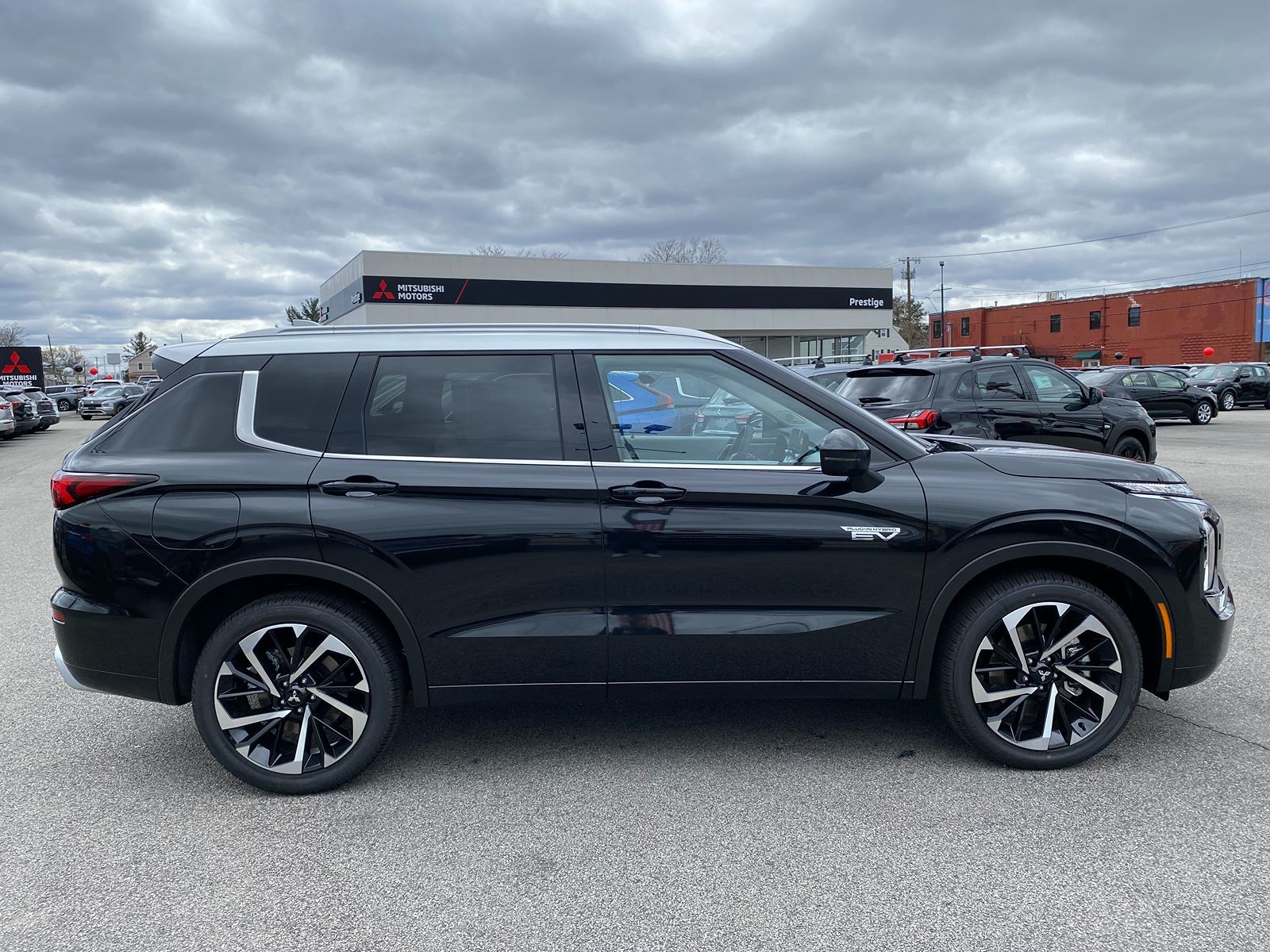 2024 Mitsubishi Outlander PHEV SEL Platinum Edition 6