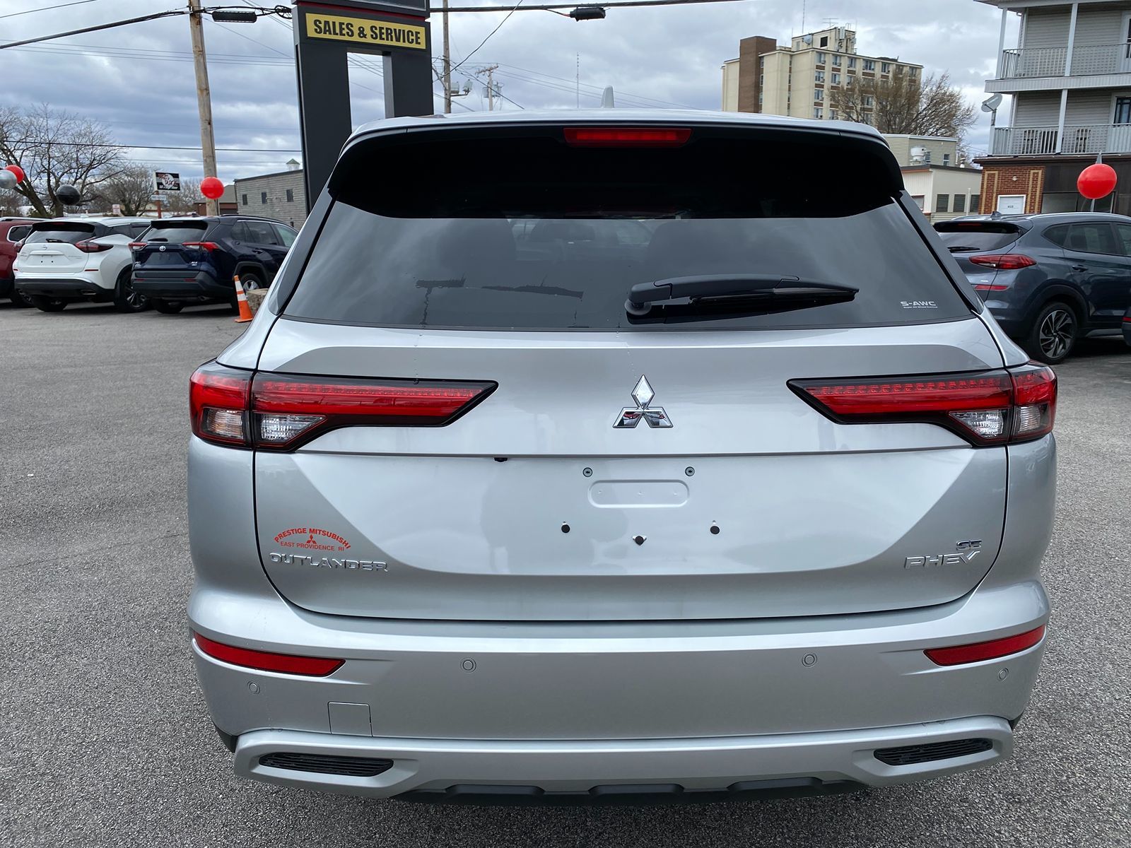 2024 Mitsubishi Outlander PHEV SE 10