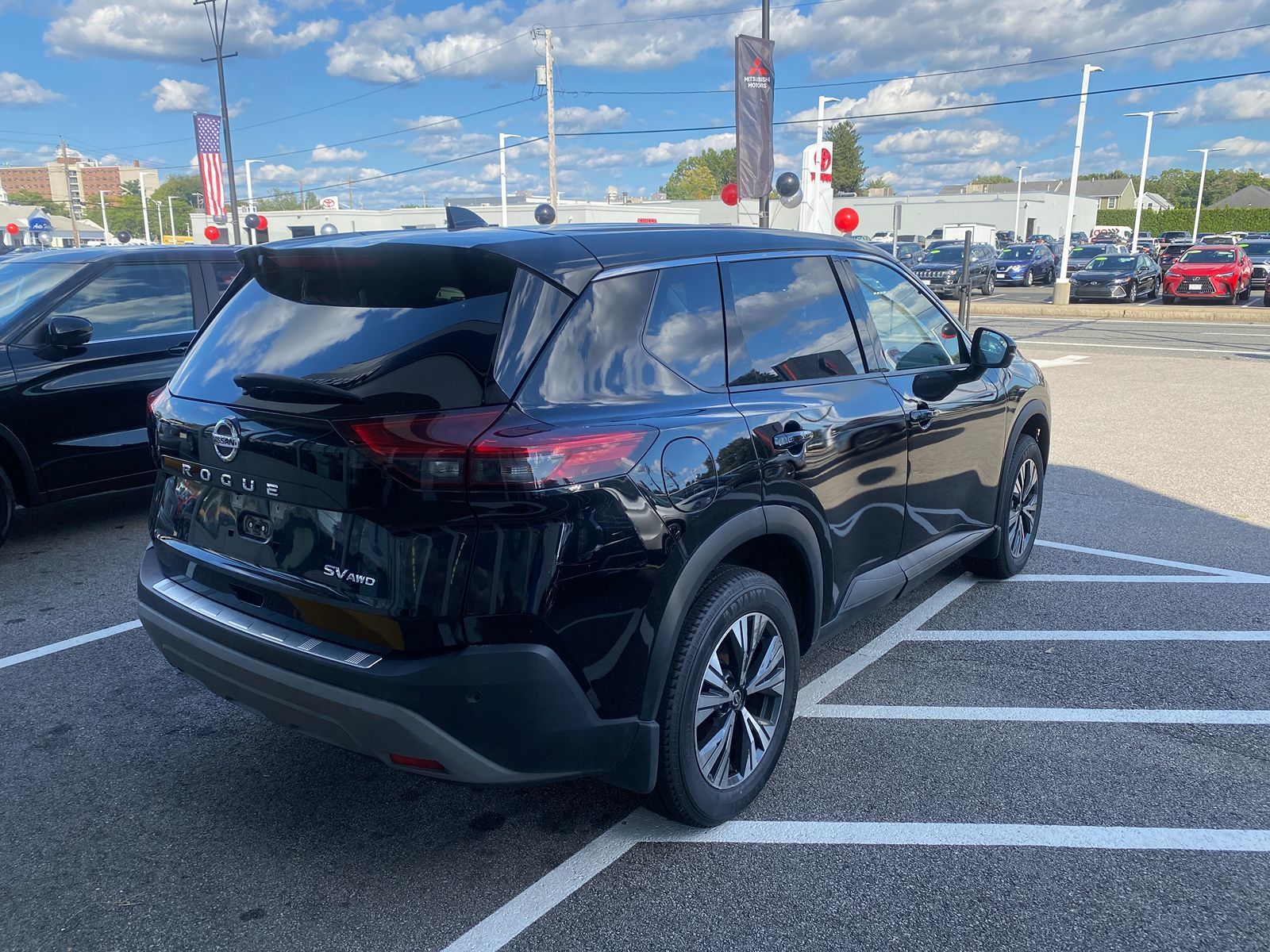 2021 Nissan Rogue SV 4