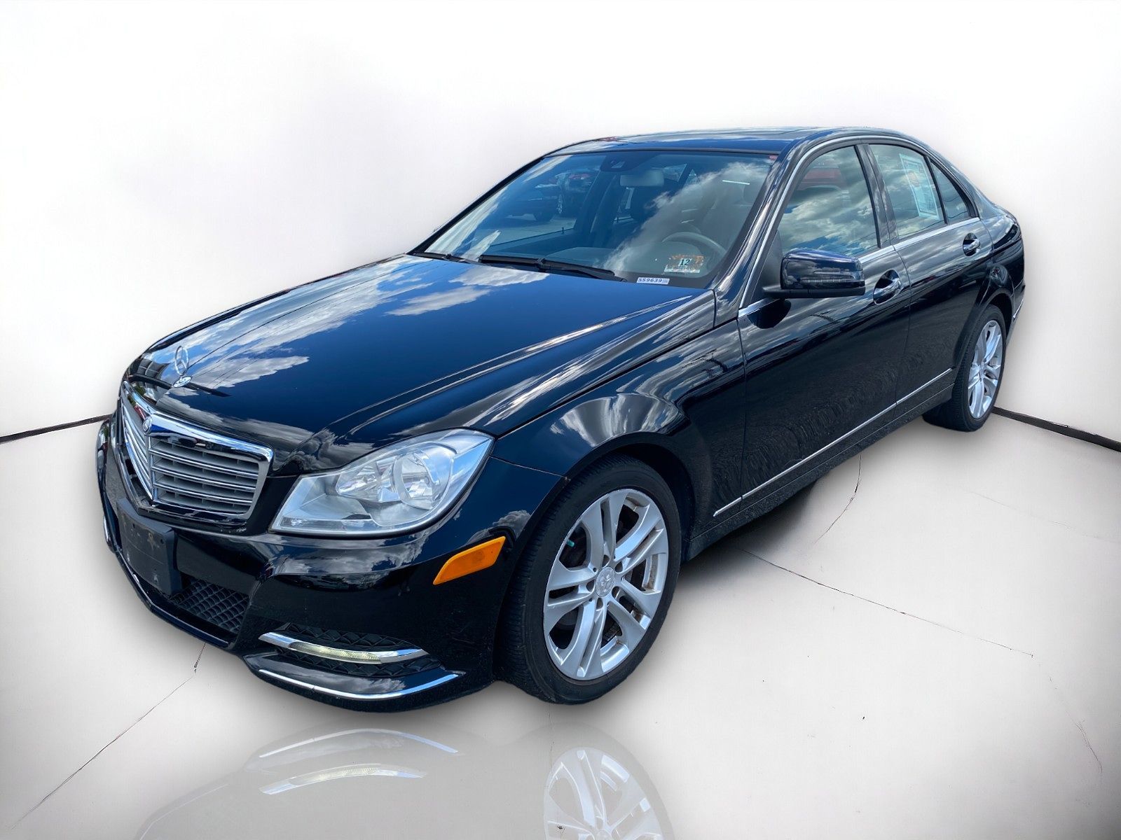 2012 Mercedes-Benz C 300 Luxury Sedan 2