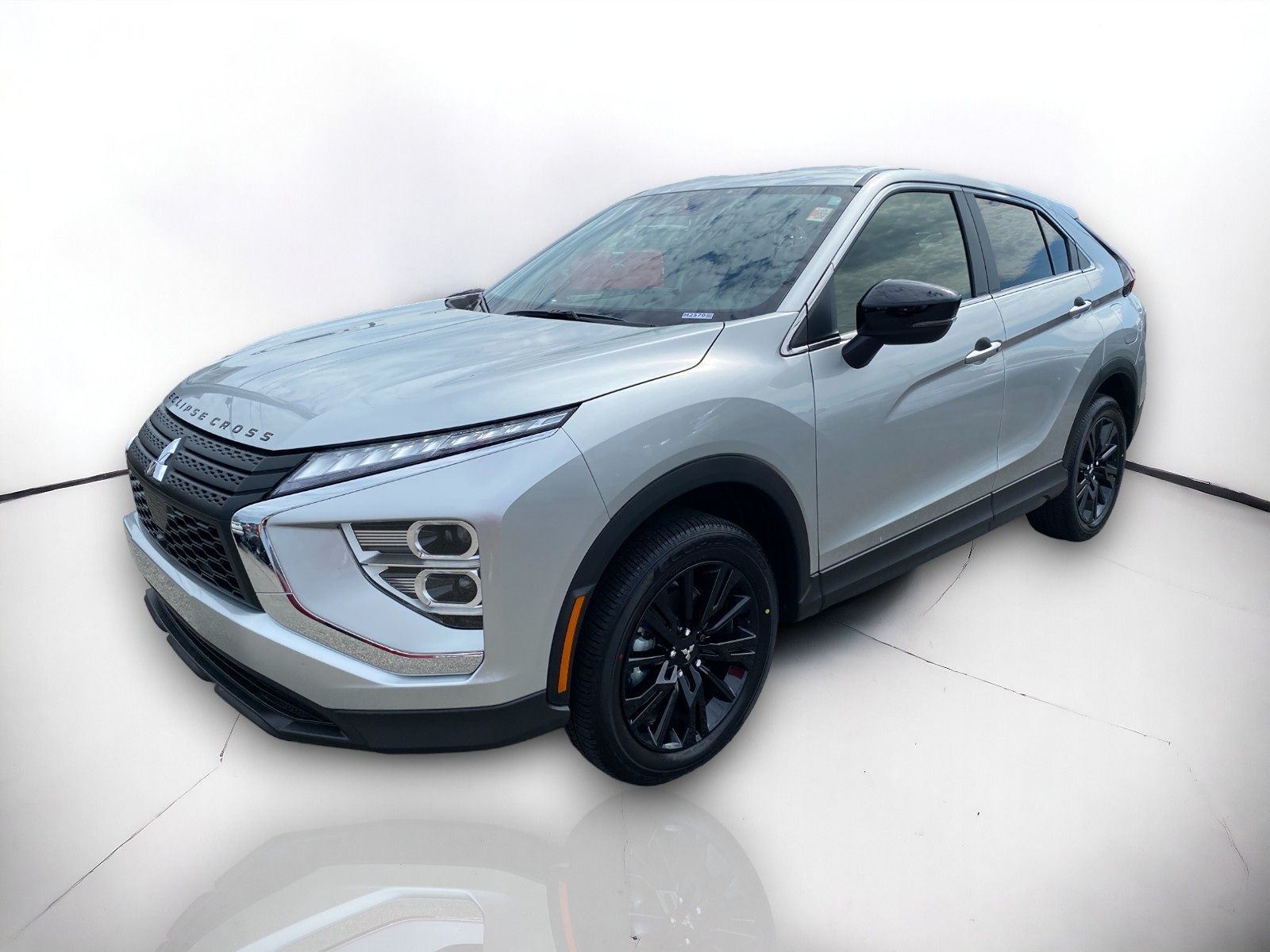 2024 Mitsubishi Eclipse Cross LE 2