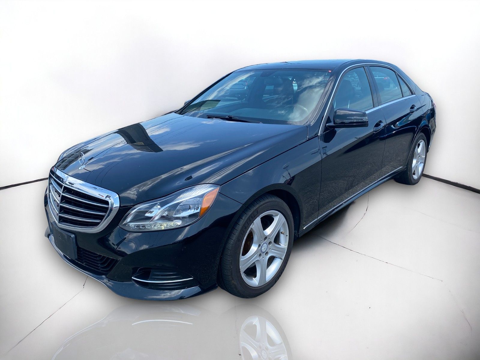 2016 Mercedes-Benz E 350 4MATIC Luxury Sedan 2