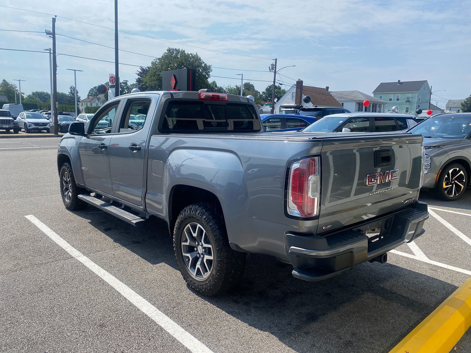 2021 GMC Canyon 4WD AT4 w/Cloth 3