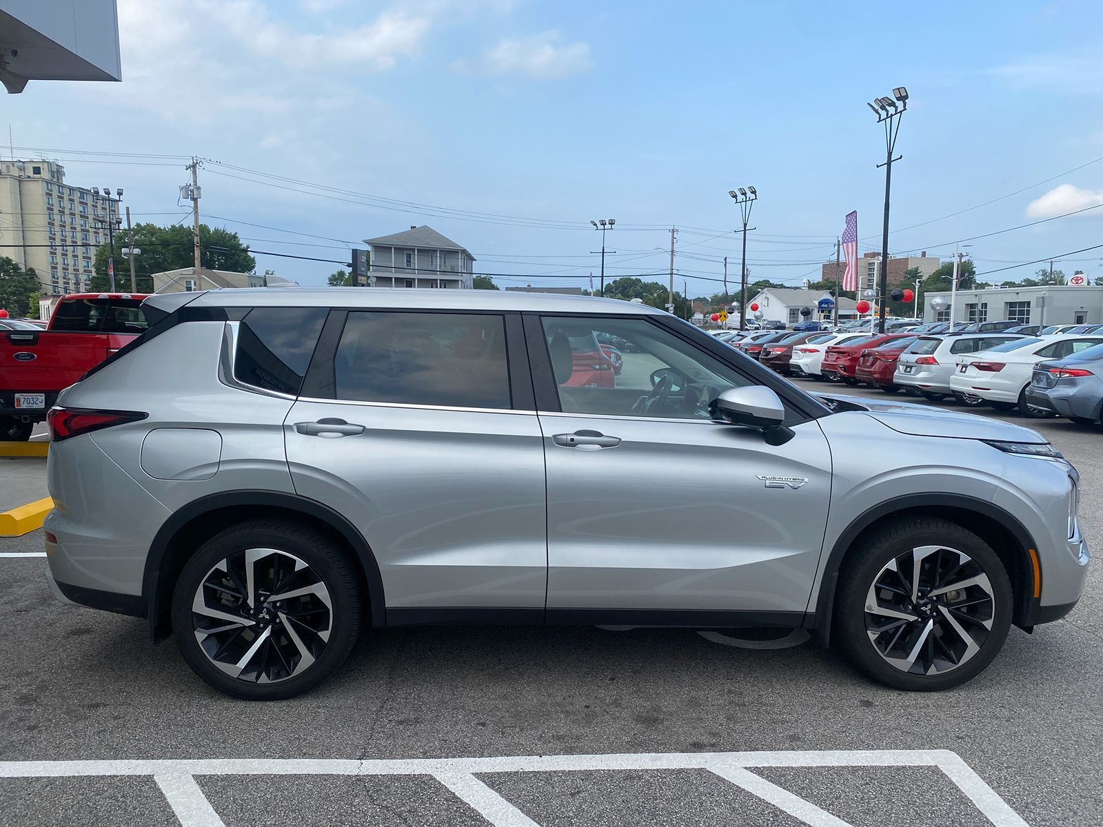 2023 Mitsubishi Outlander PHEV SE 6