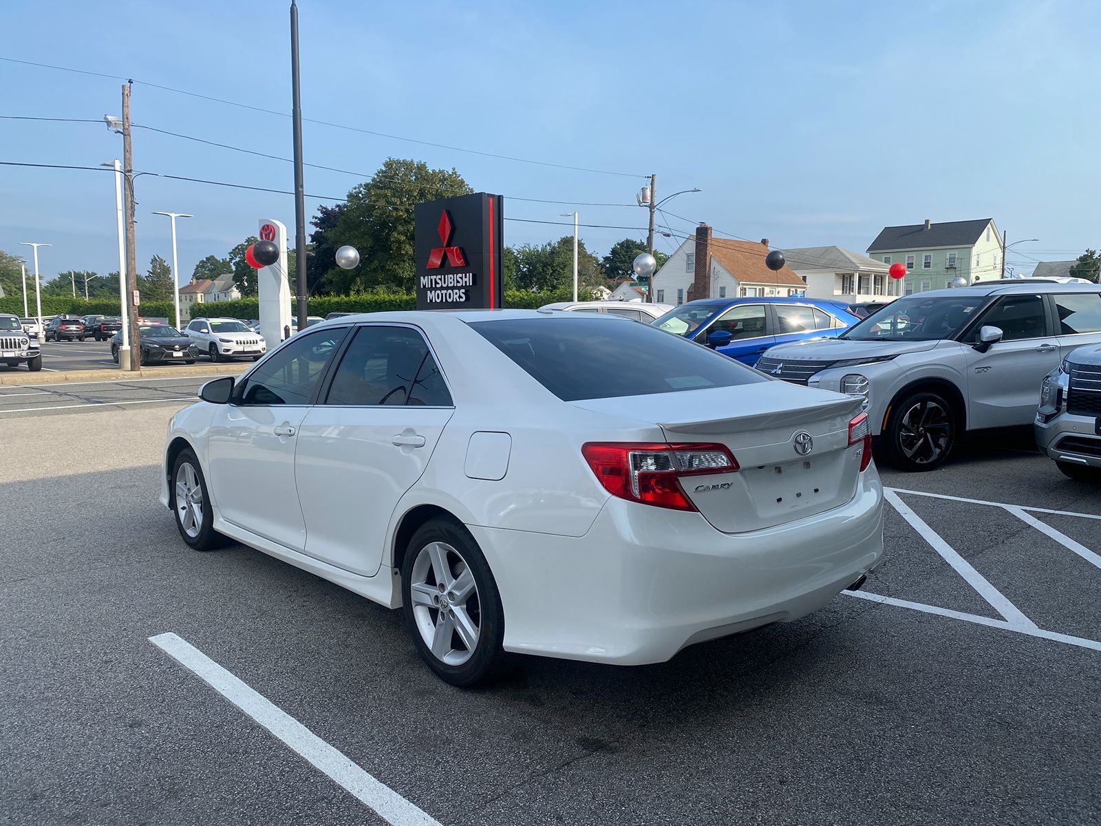 2014 Toyota Camry SE 4